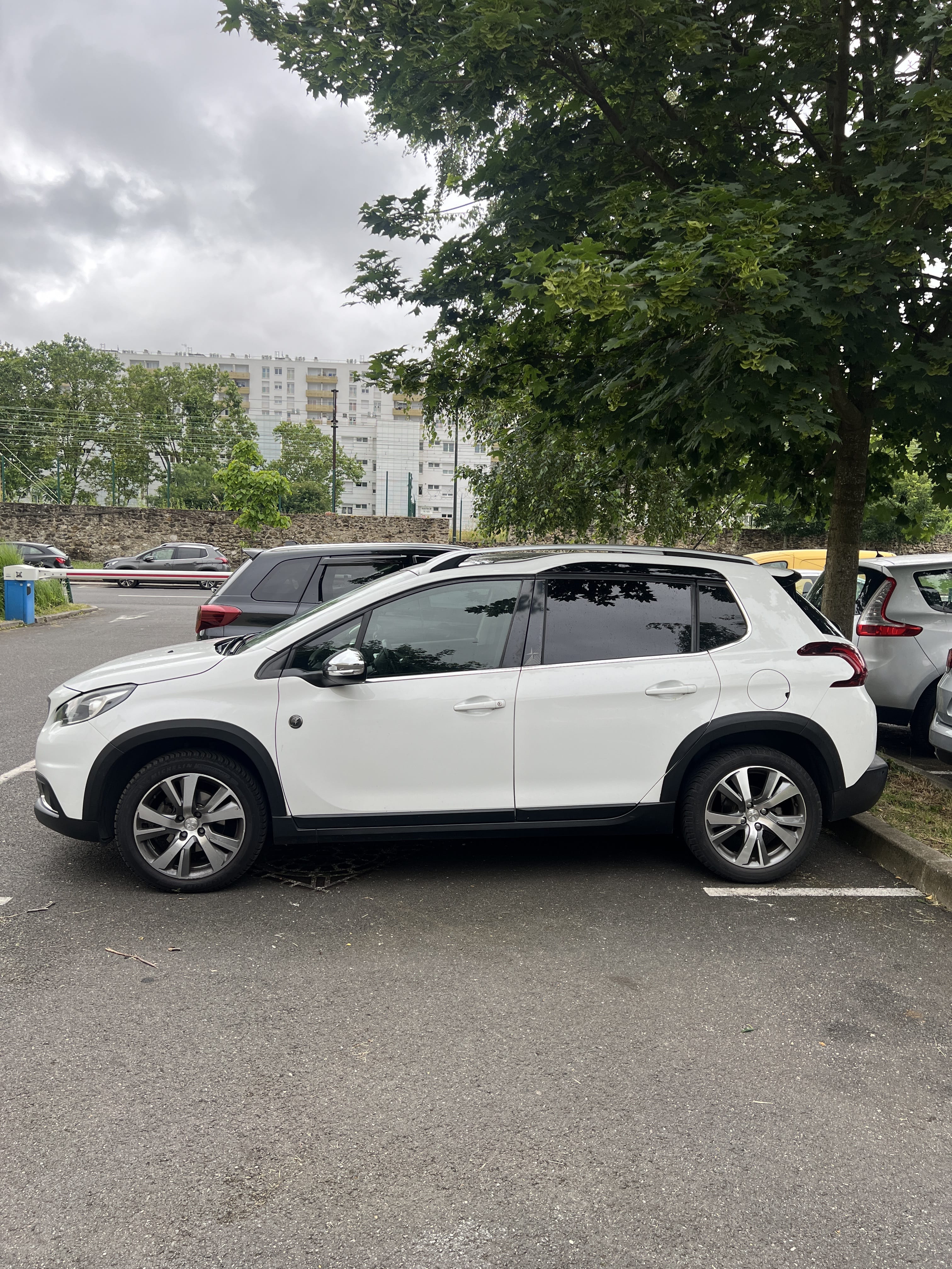 Peugeot 2008 avec Climatisation