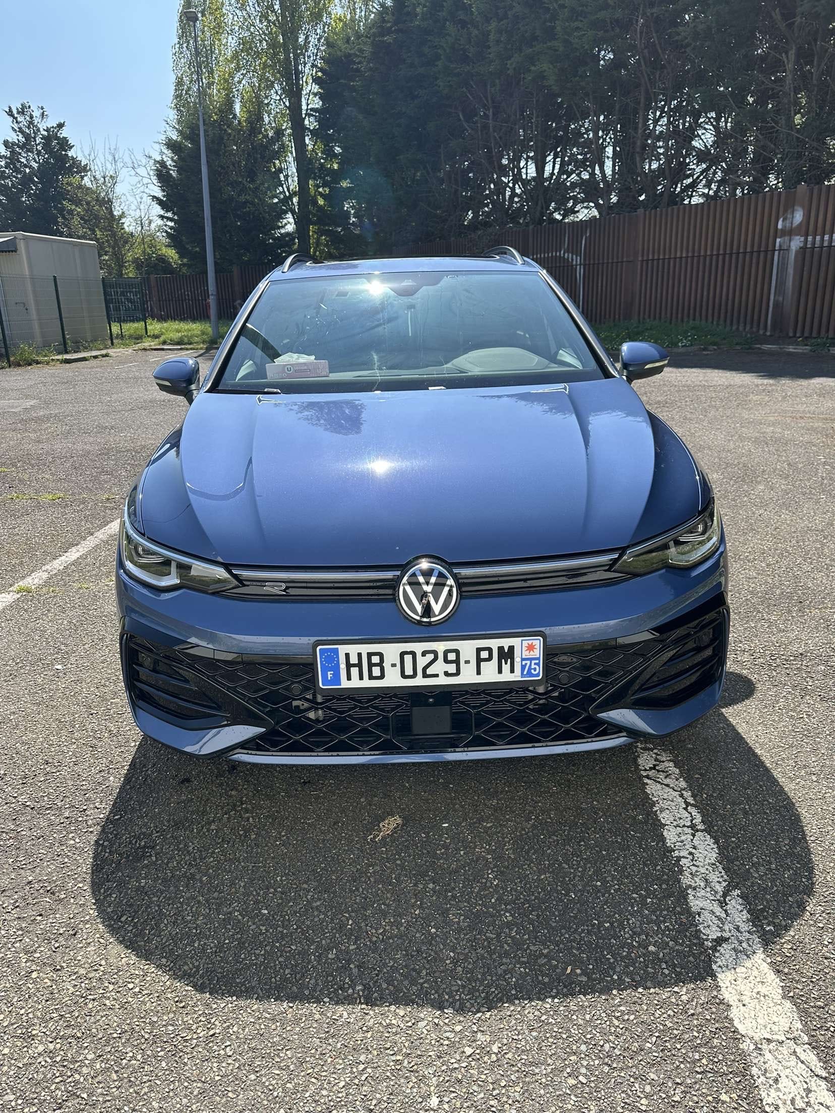 Volkswagen Golf avec Climatisation