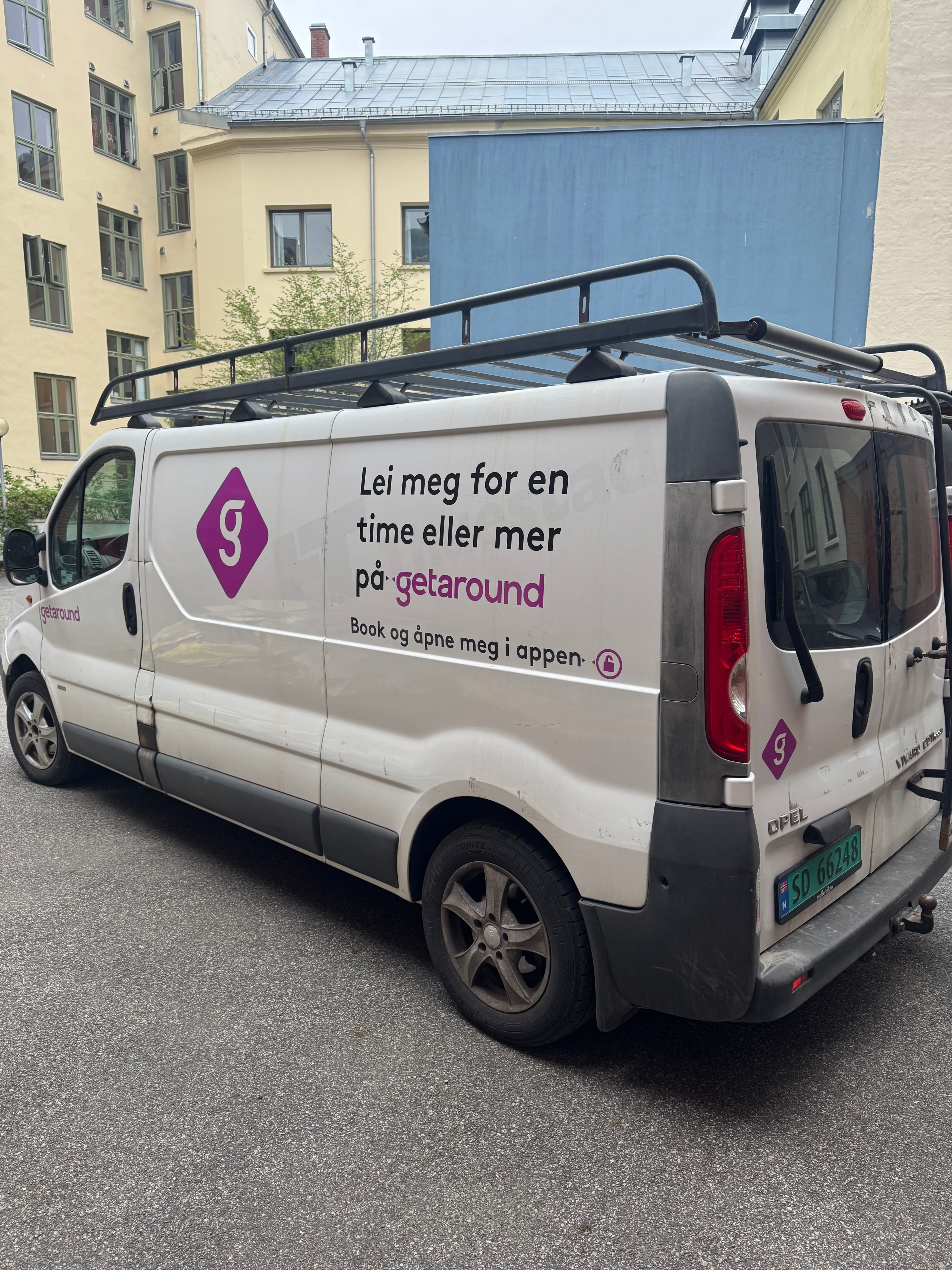 Opel Vivaro med Lydinngang
