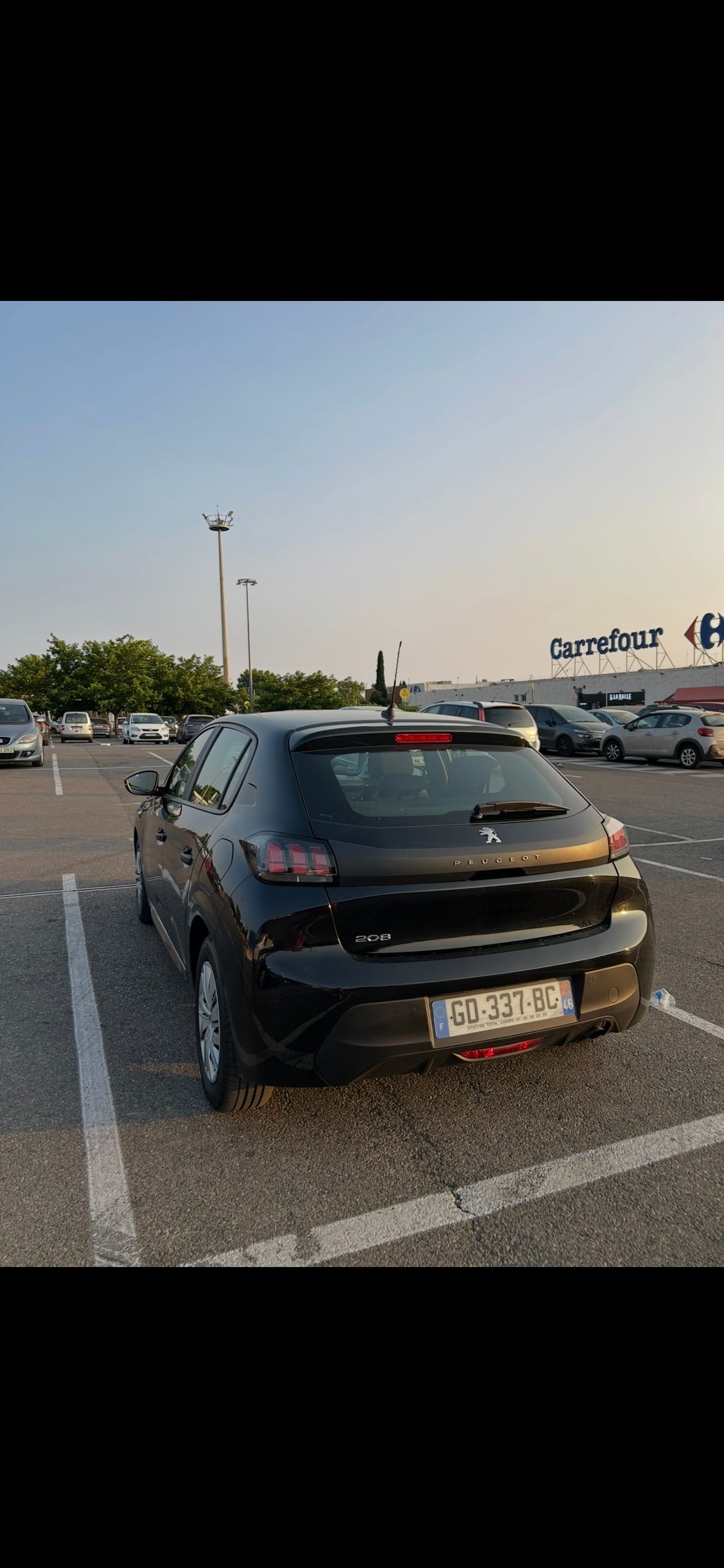 Peugeot 208 avec GPS