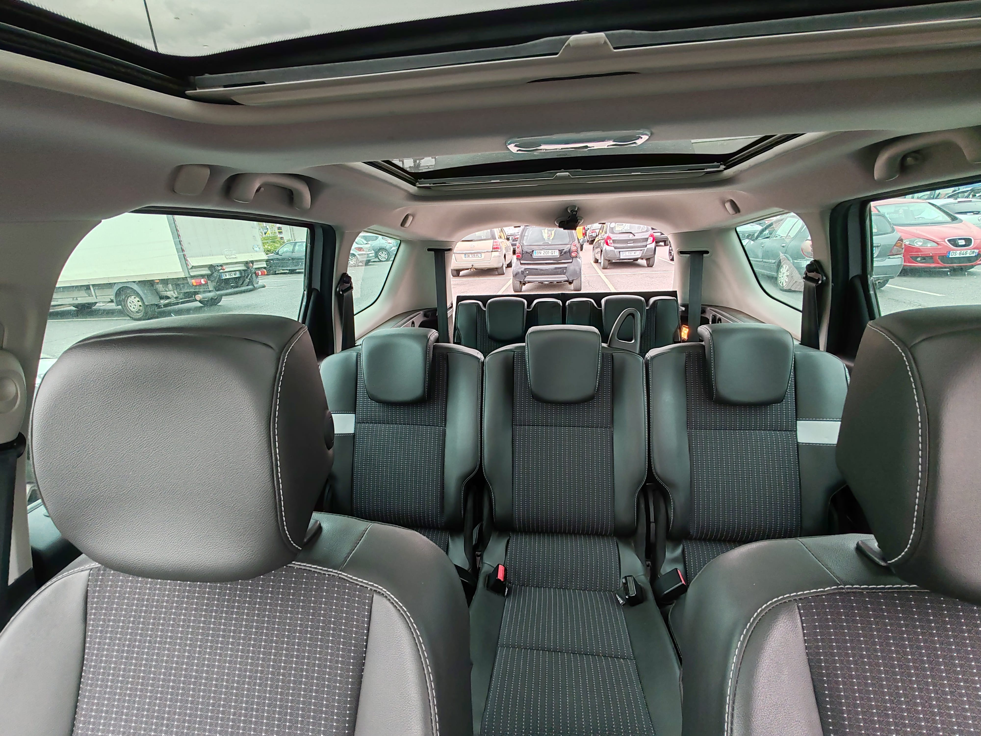 Renault Grand Scenic 7pl Diesel faible conso toit ouvrant panoramique