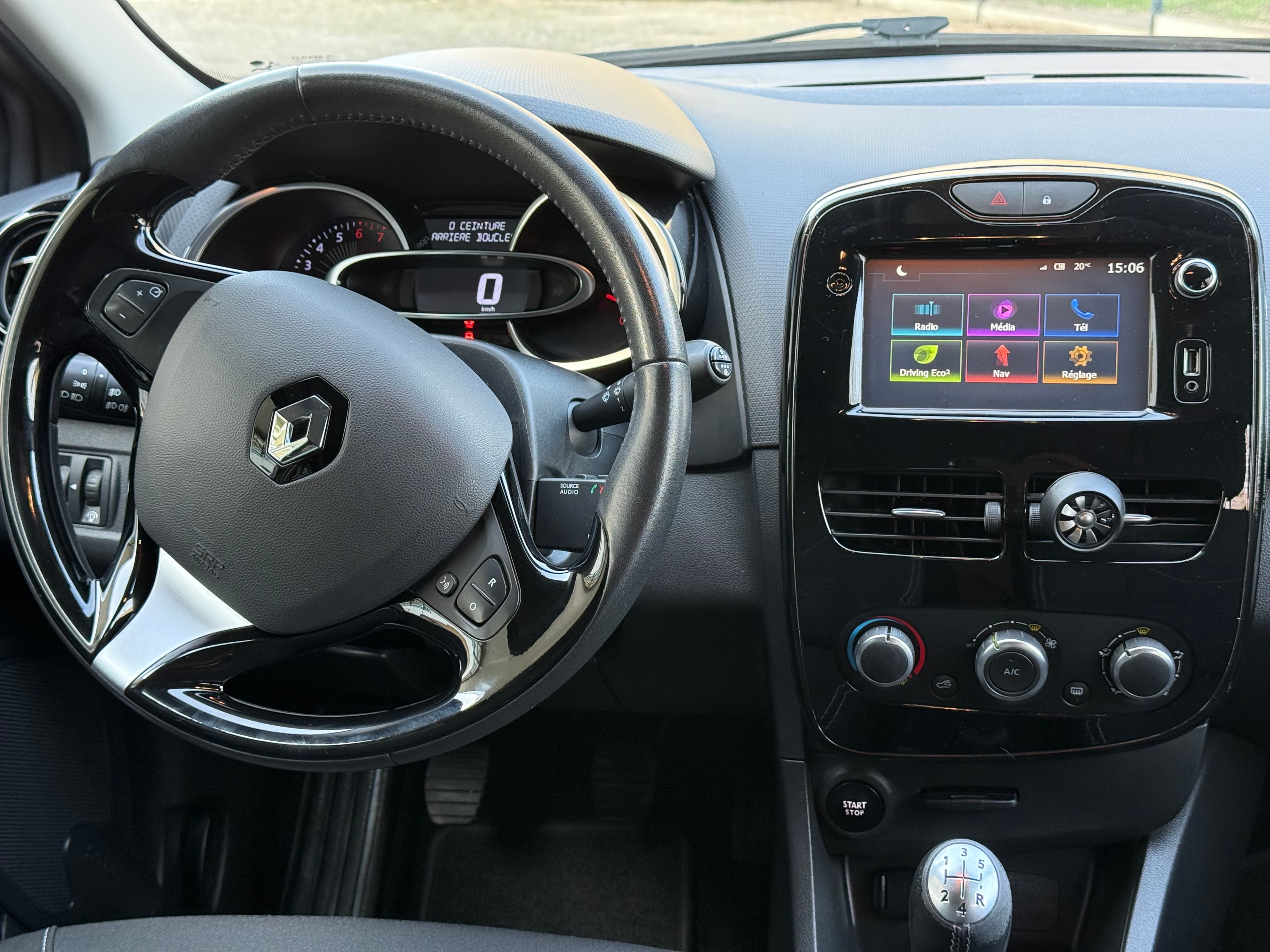Renault Clio 4 Connectée - Gare de Metz 24h/24" avec Audio Bluetooth