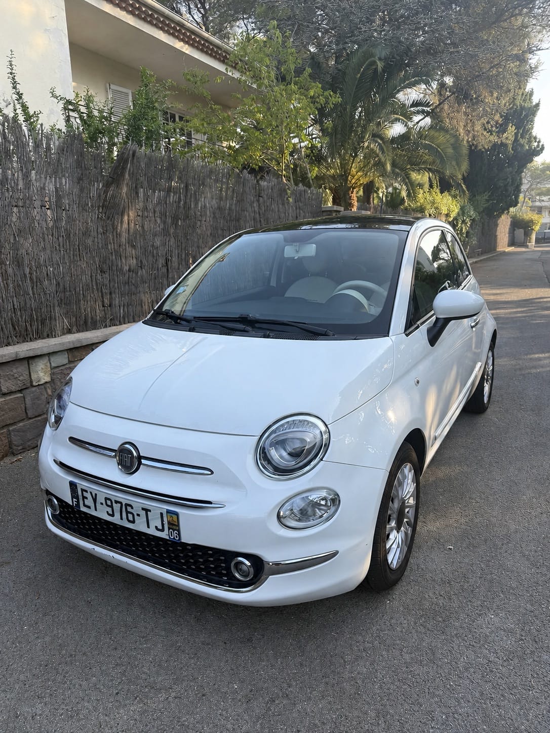 Fiat 500 Lounge, 2018, Essence 98