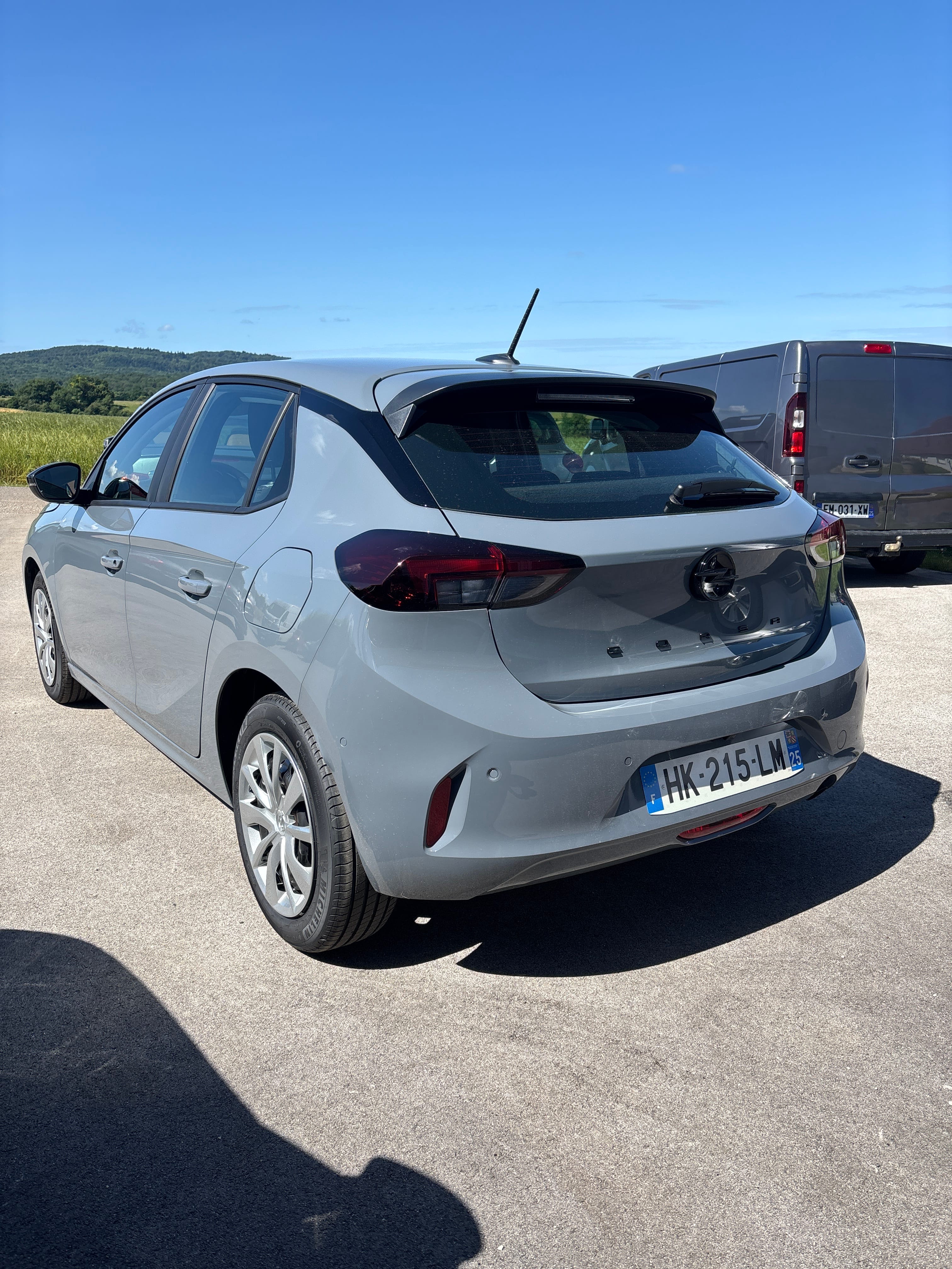 Opel Corsa avec Caméra de recul