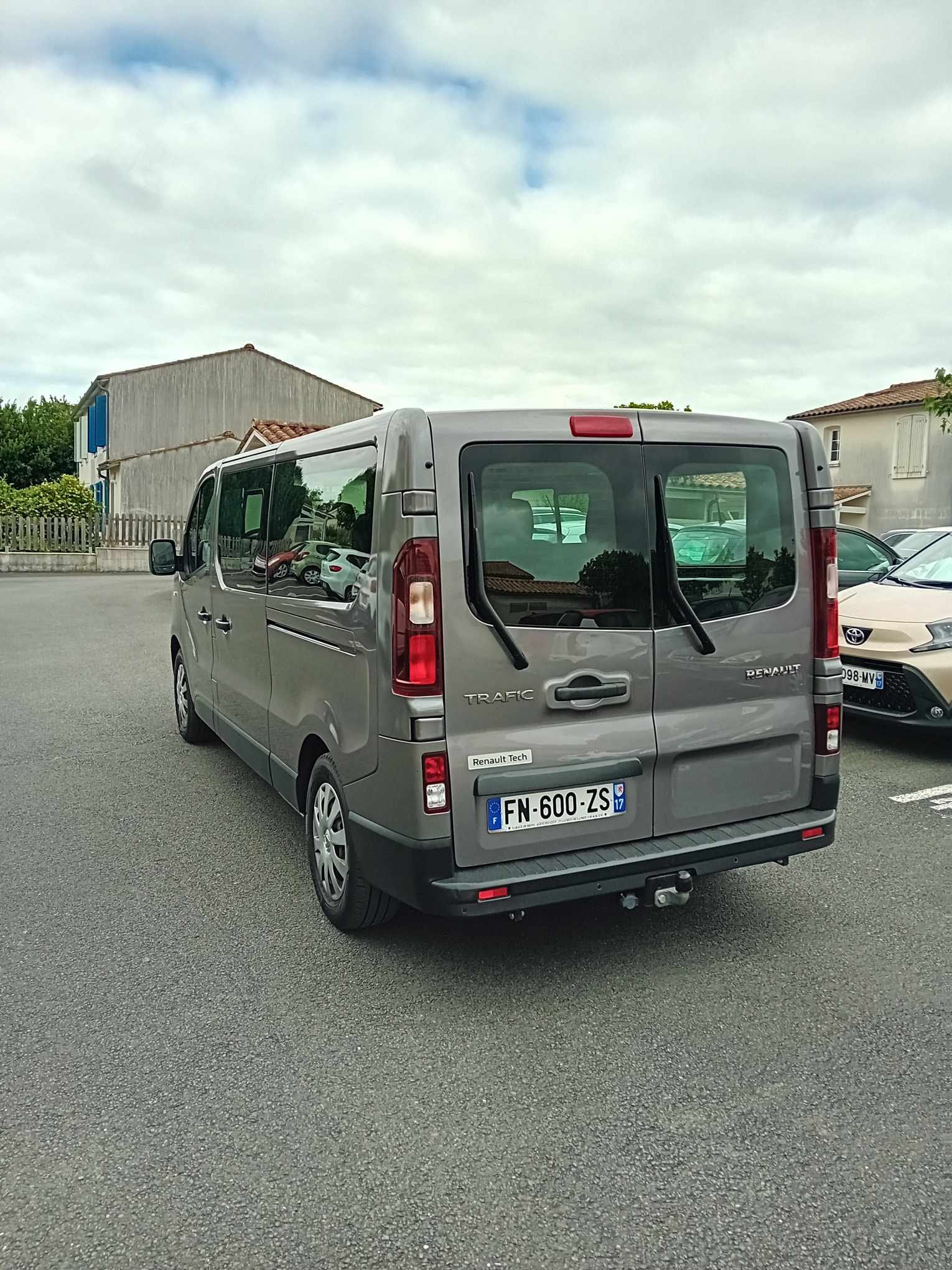 Renault Trafic Passenger