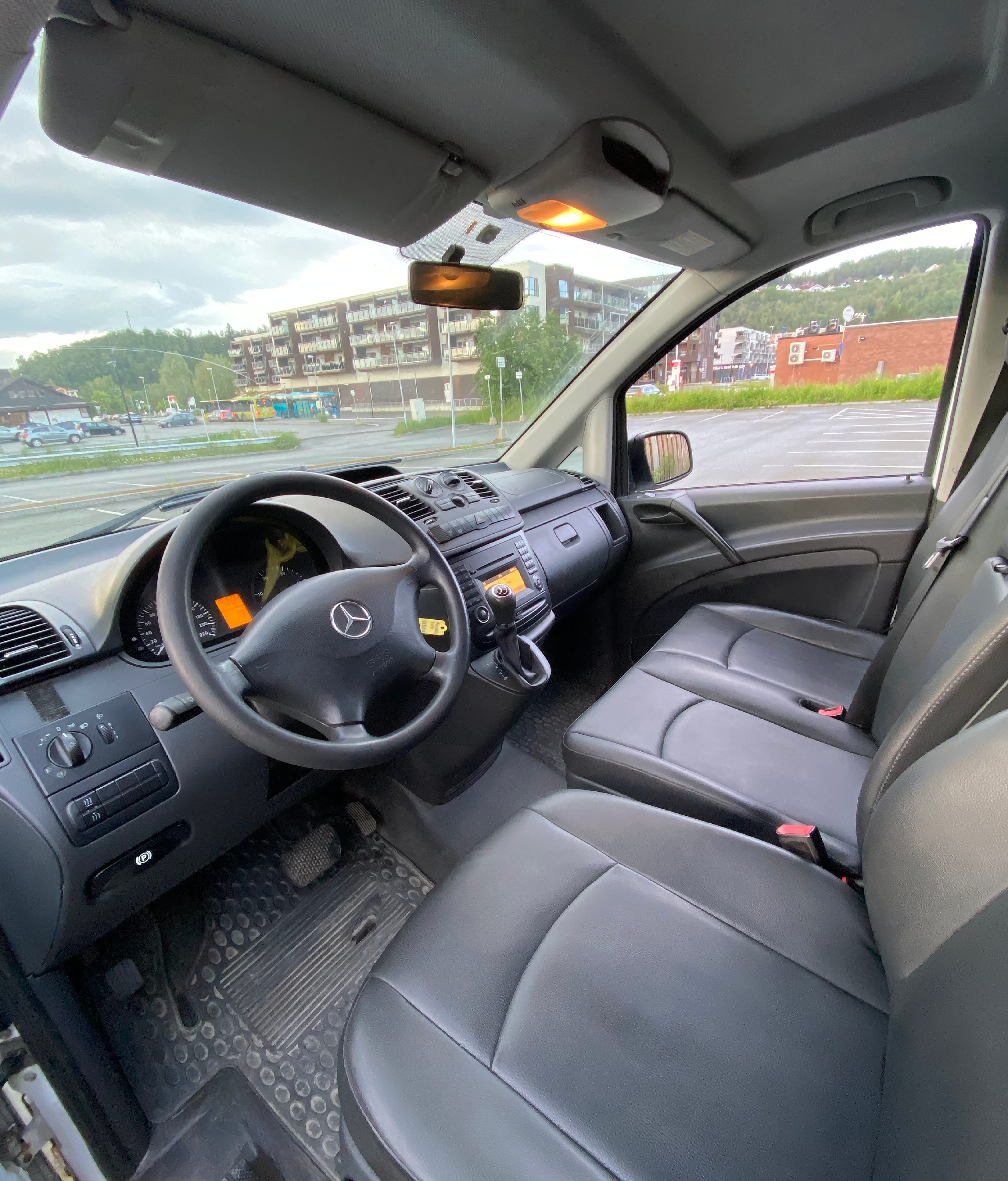 Mercedes-Benz Vito 4MATIC Varebil Nøkkelfri med GPS