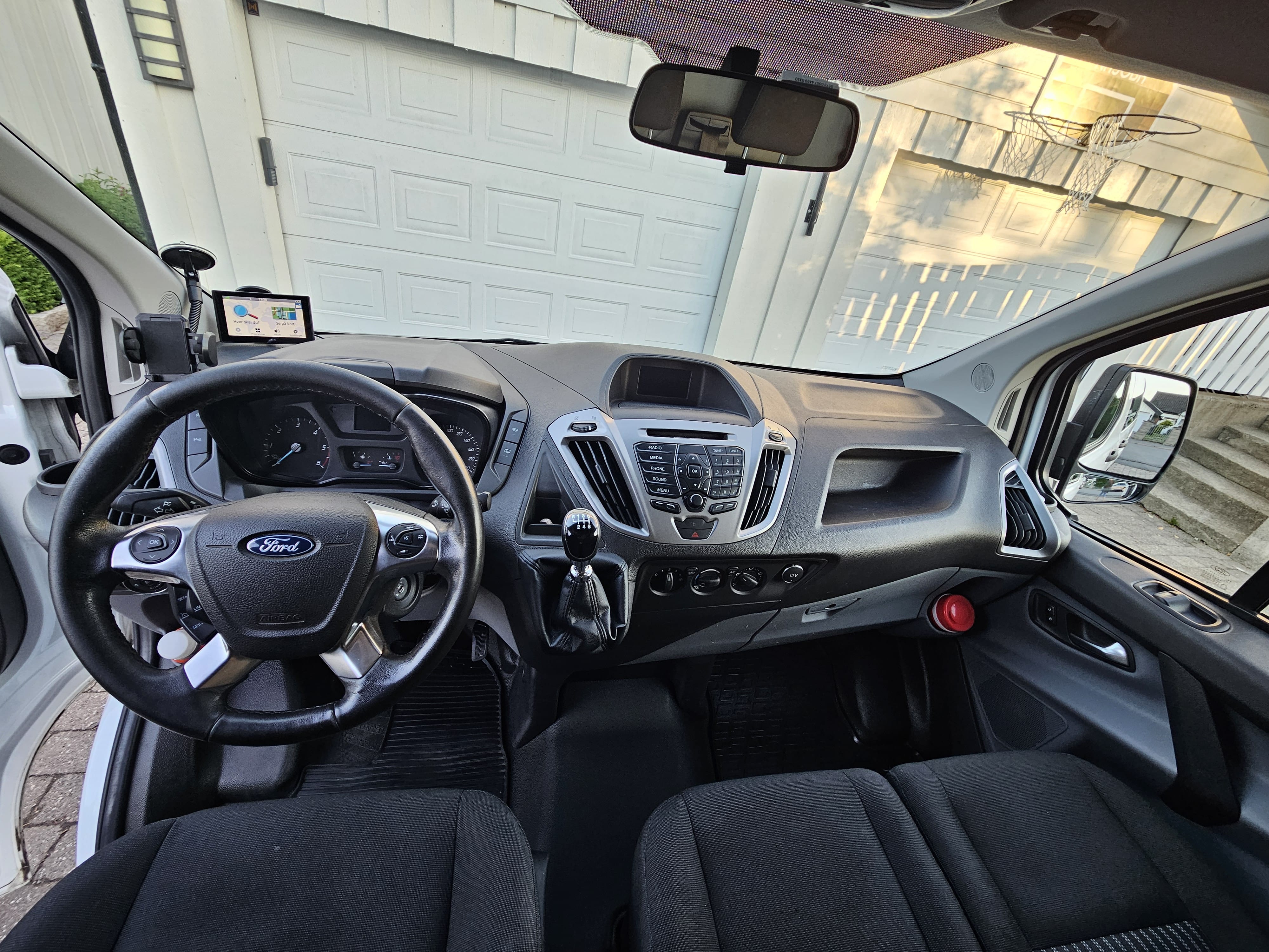Ford Transit Custom Varebil med Vinterdekk