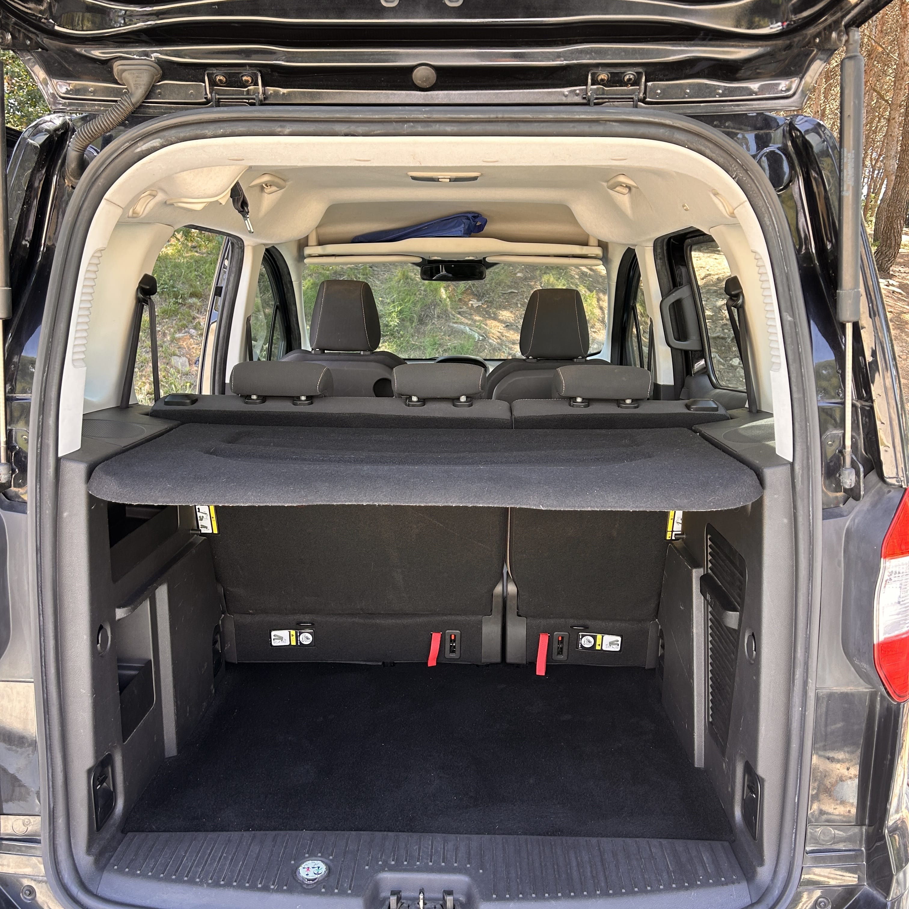 Ford Tourneo Courier med USB ladeuttak