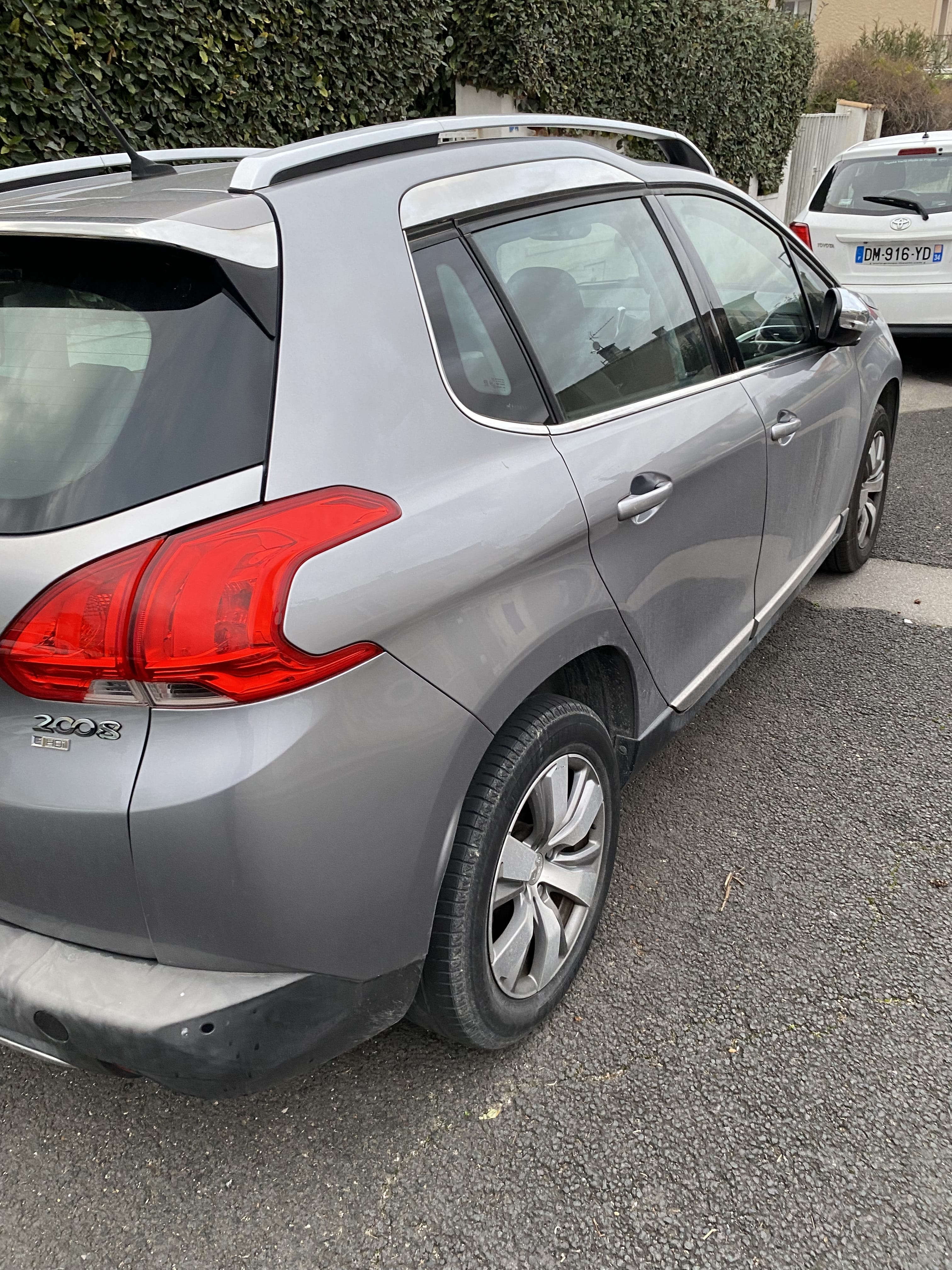 Peugeot 2008 avec GPS