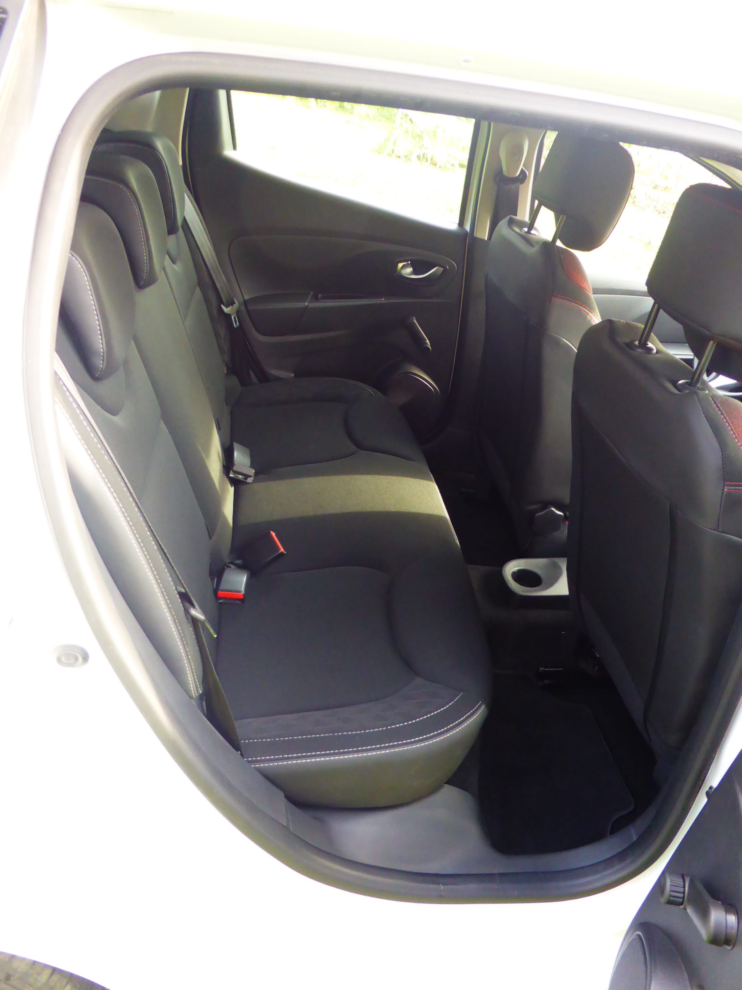 Renault Clio E85 BLANCHE 1.2 16V 75CH ZEN