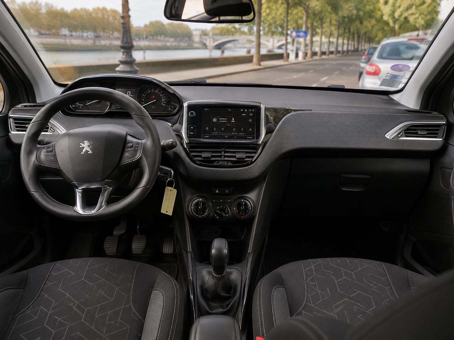 Peugeot 2008 med GPS