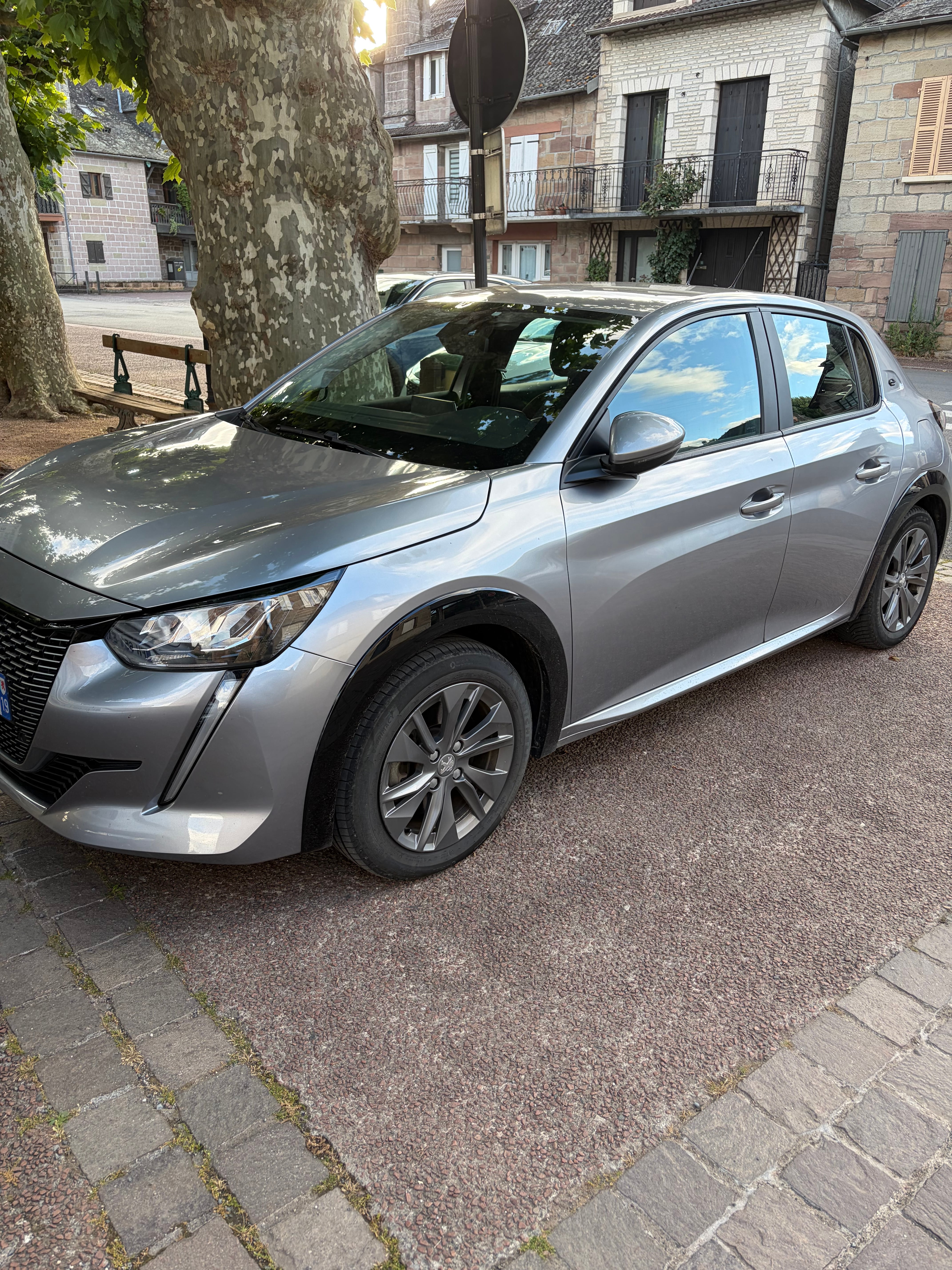 Peugeot 208, 2021, Électrique, automatique