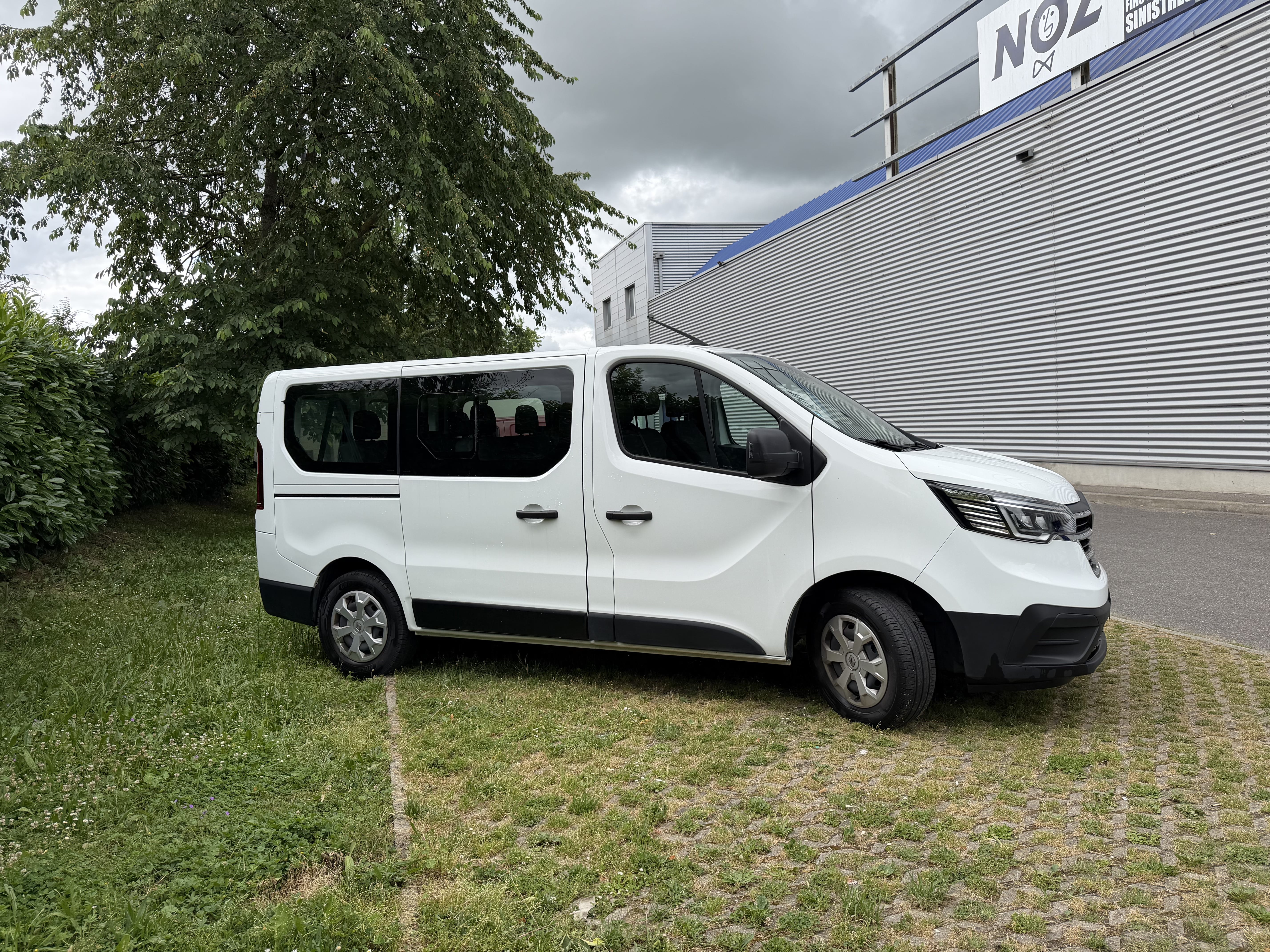 Renault Trafic Passenger avec Port USB
