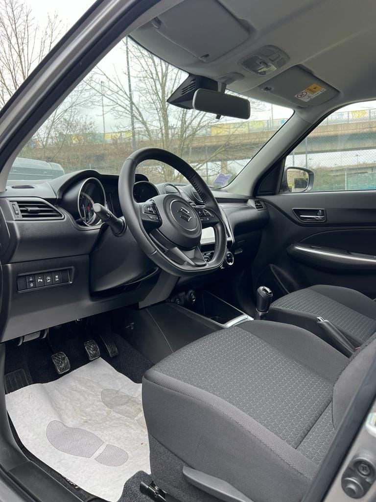 Suzuki Swift avec Régulateur de vitesse