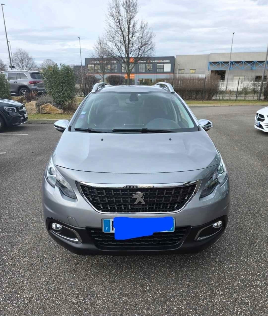 Peugeot 2008 avec Siège bébé