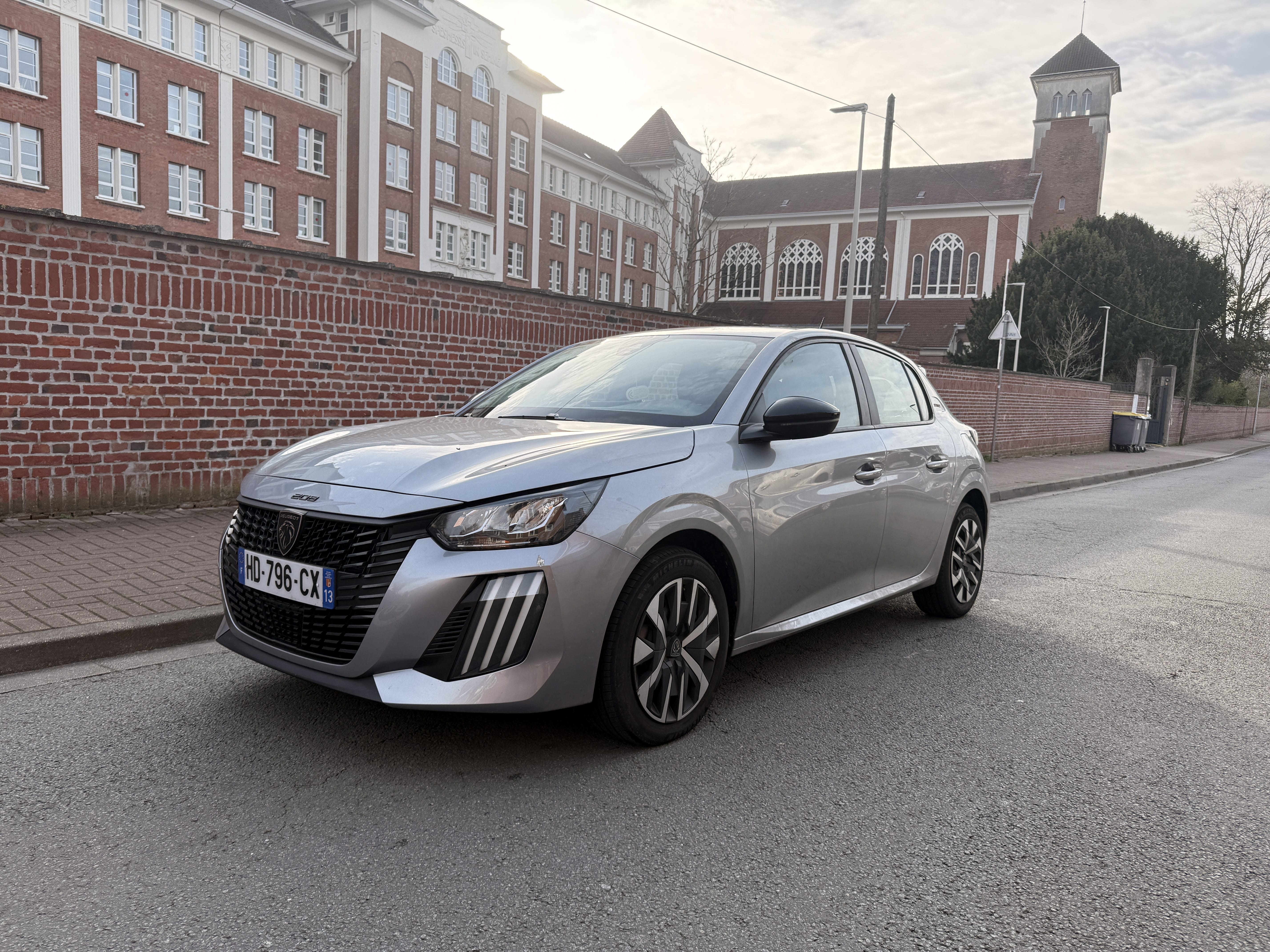 Peugeot 208, 2025, Essence 95, automatique