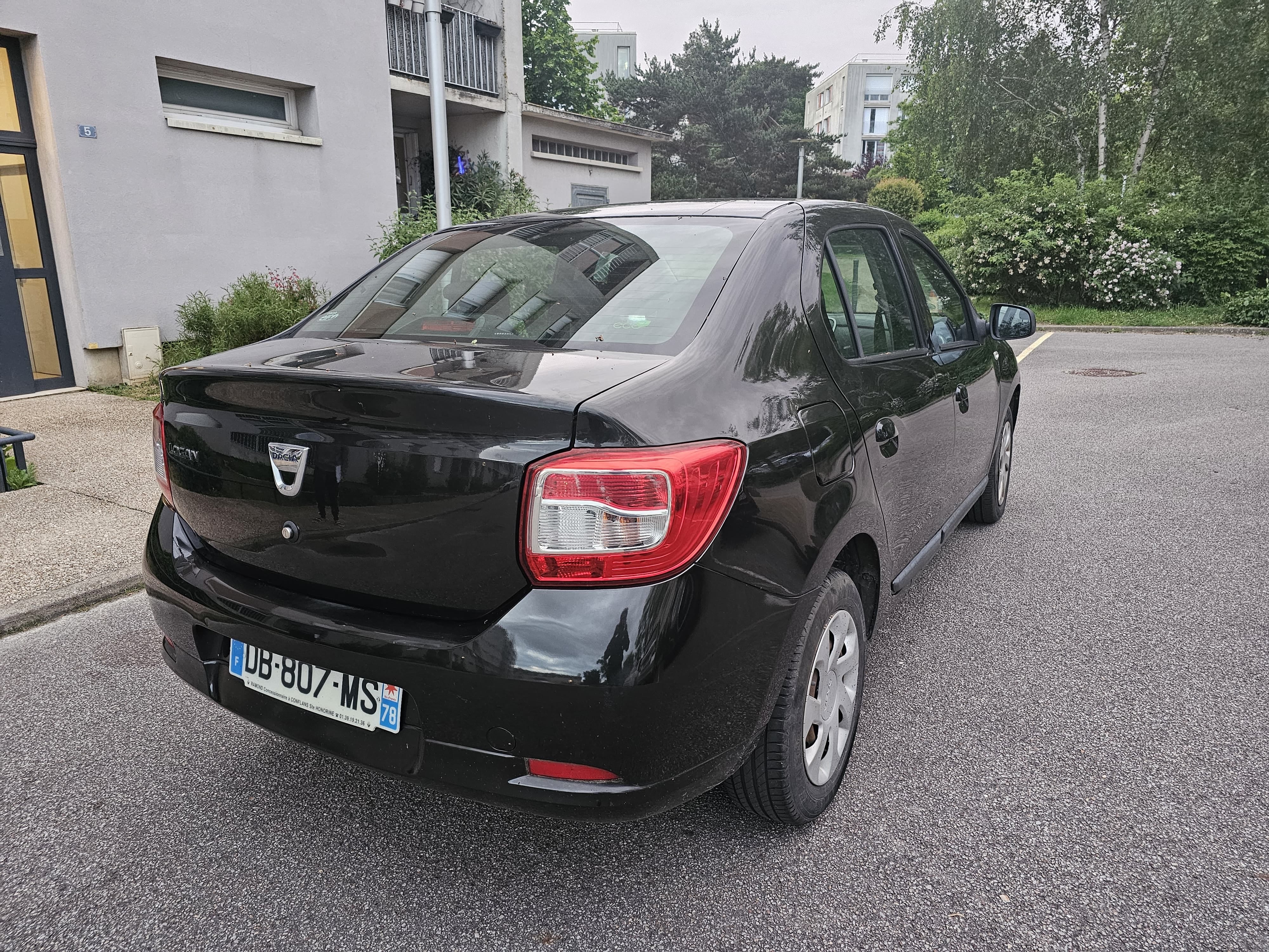 Dacia Logan avec GPS