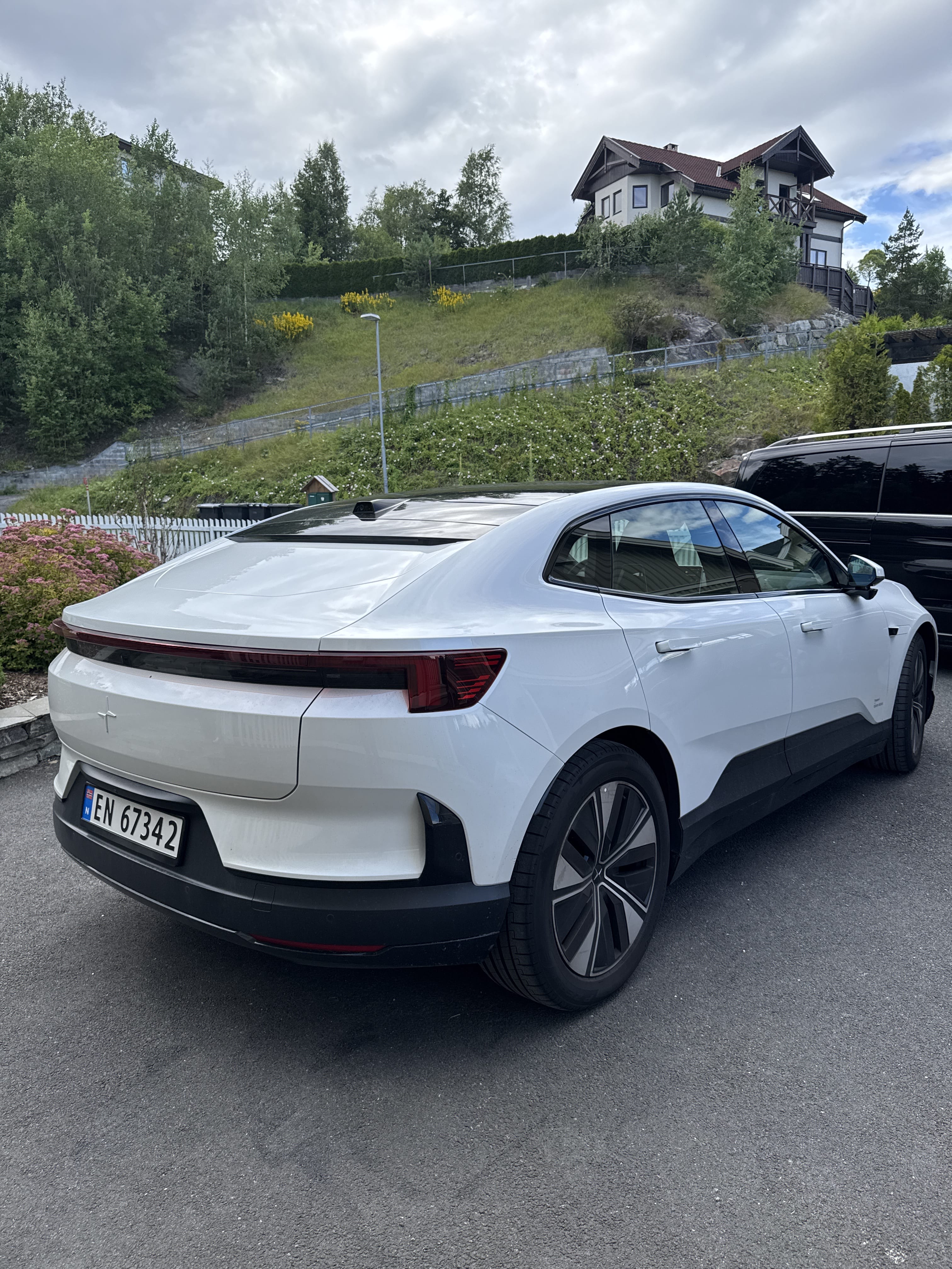 Polestar 2 Long Range Dual Motor med GPS