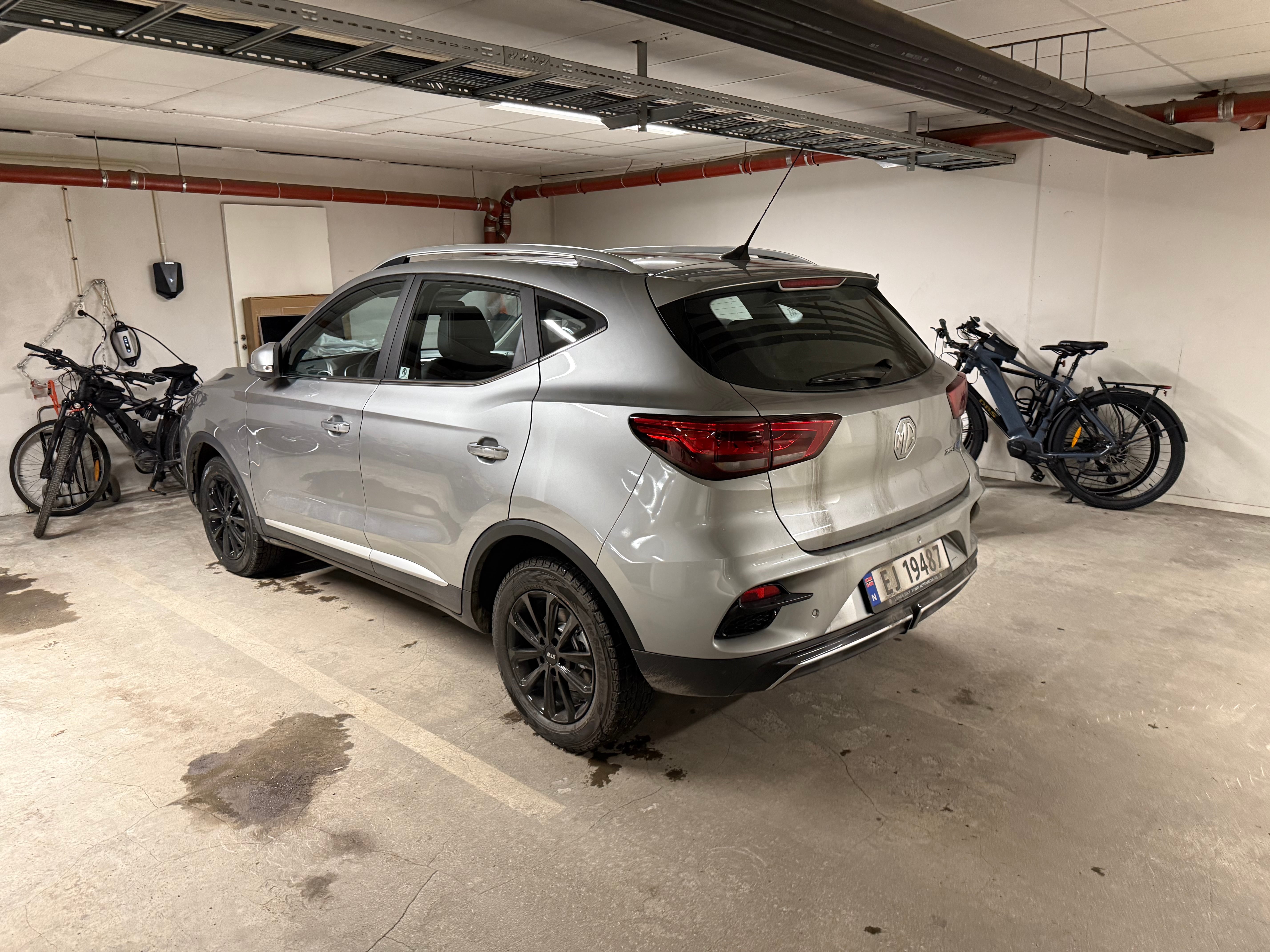 MG ZS med Aircondition