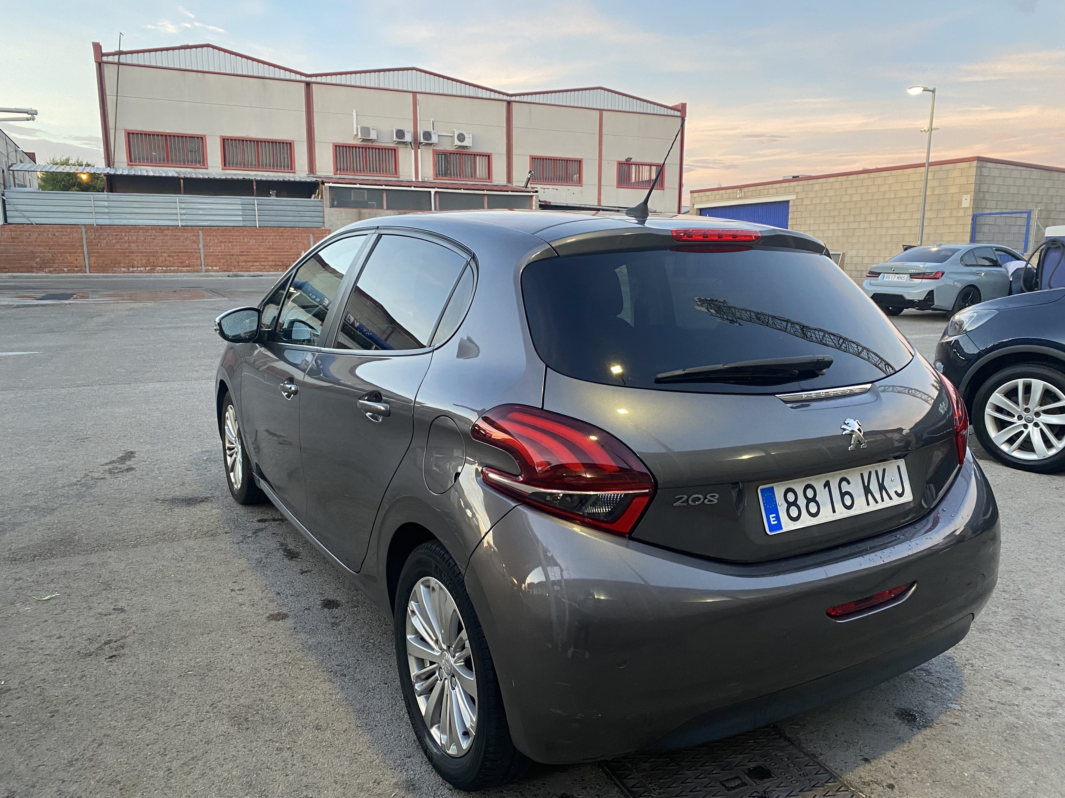 Peugeot 208 con Control de velocidad