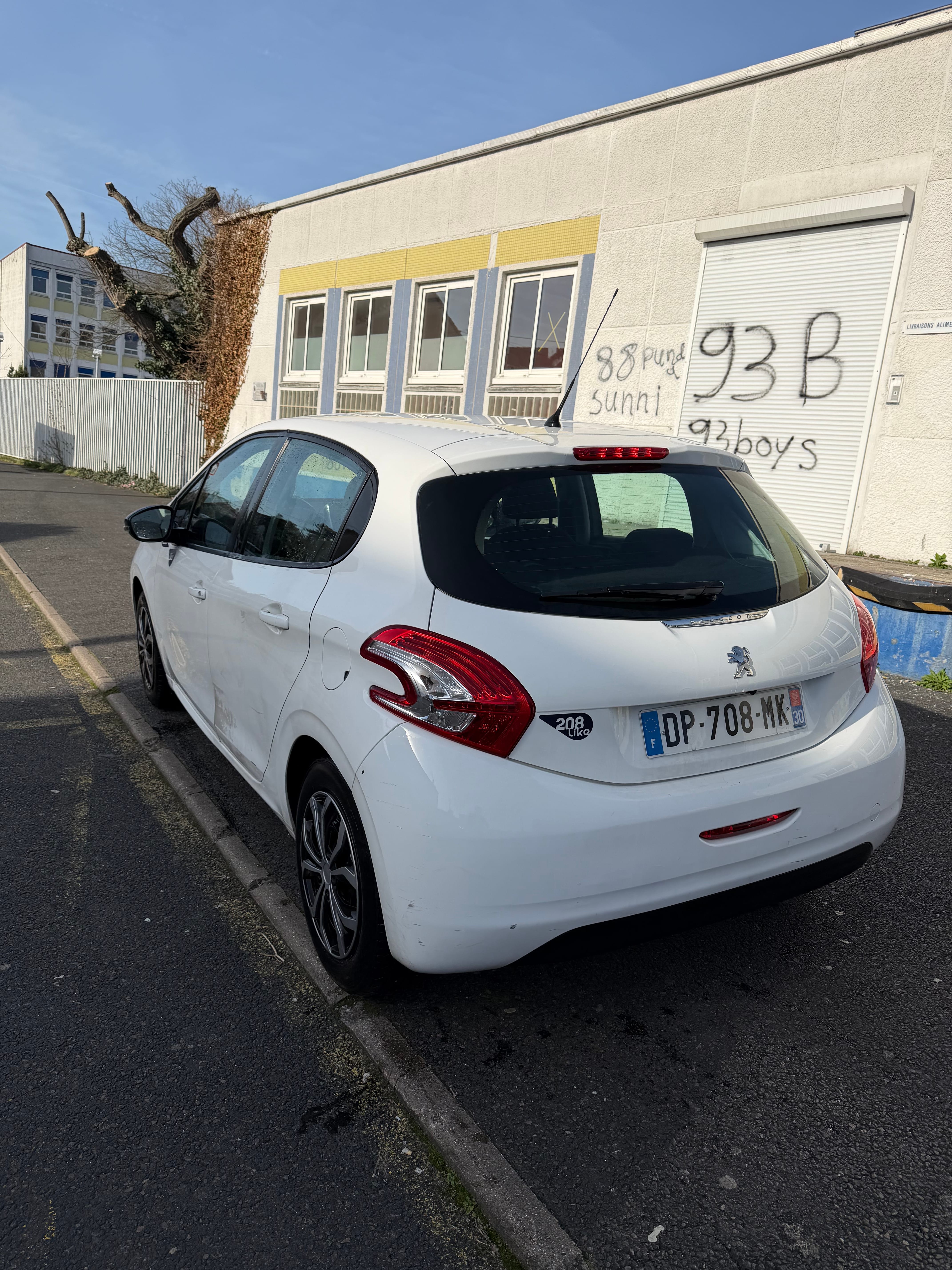 Peugeot 208 avec Climatisation
