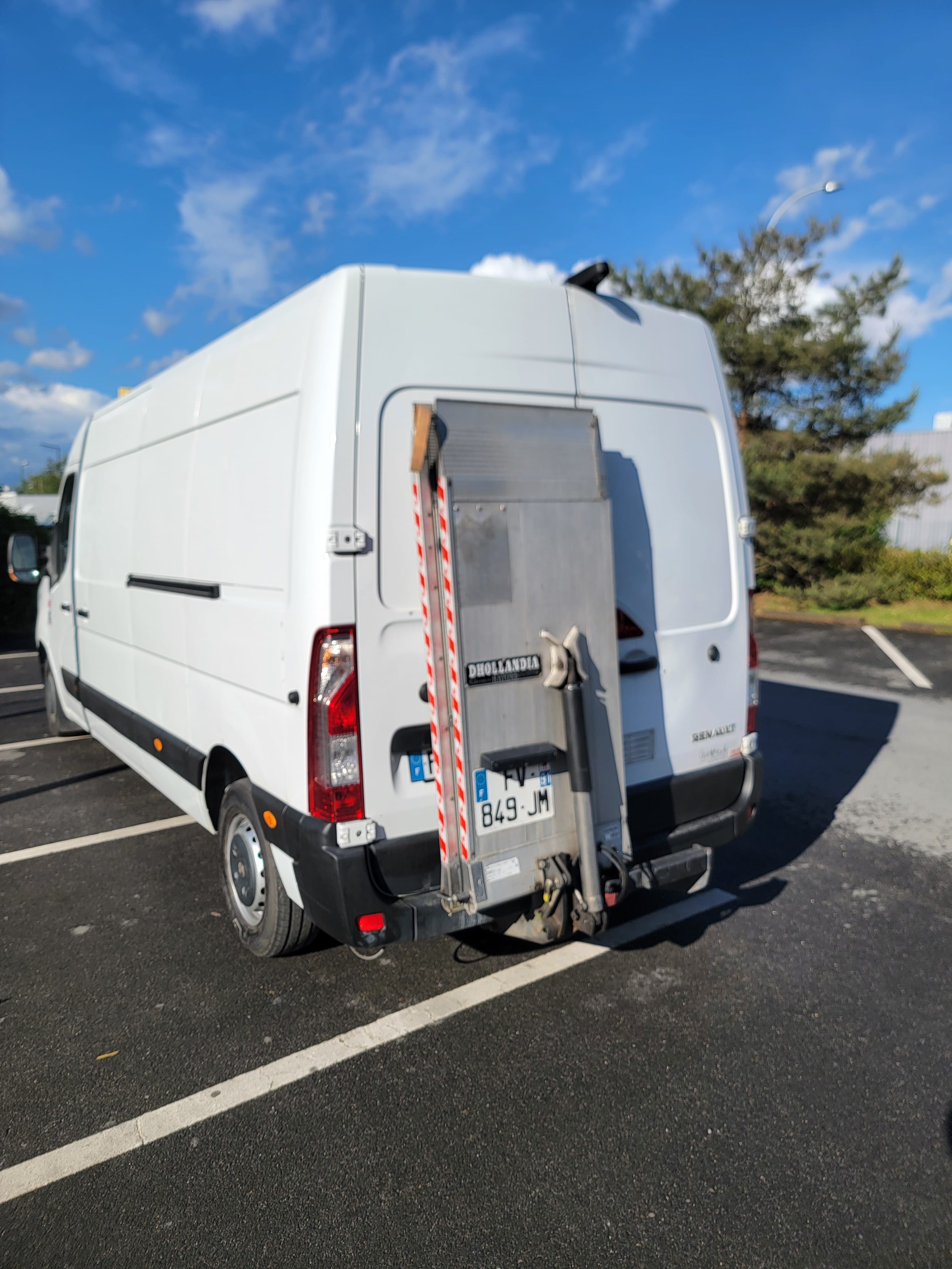 Renault Master avec hayon élévateur avec Audio Bluetooth