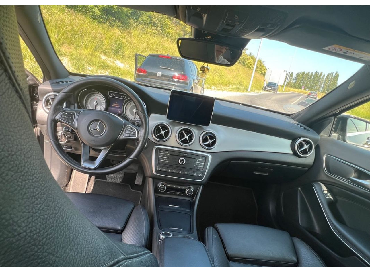 Mercedes-Benz GLA 250 4MATIC avec GPS