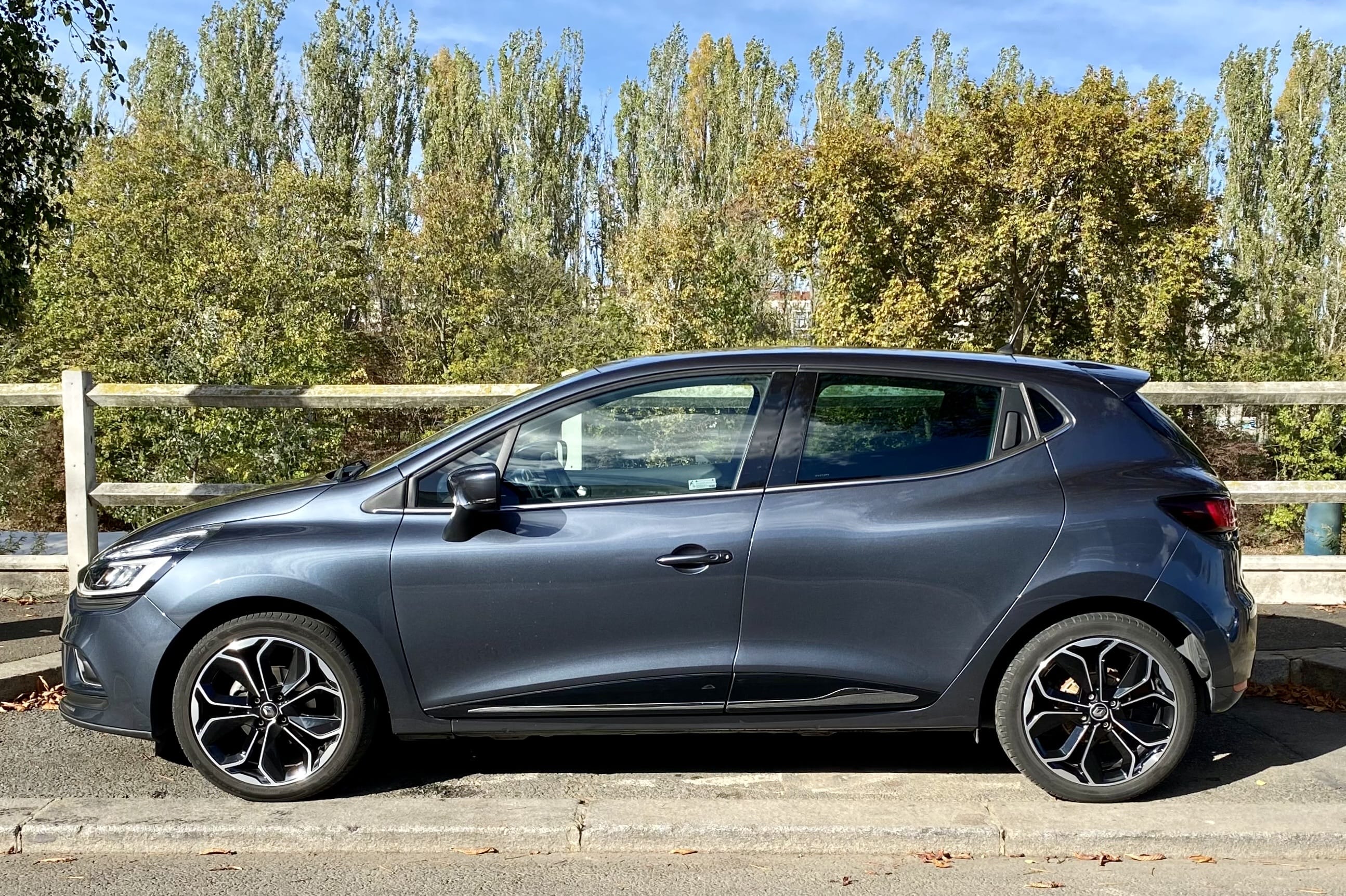 Renault Clio 90cv avec Climatisation