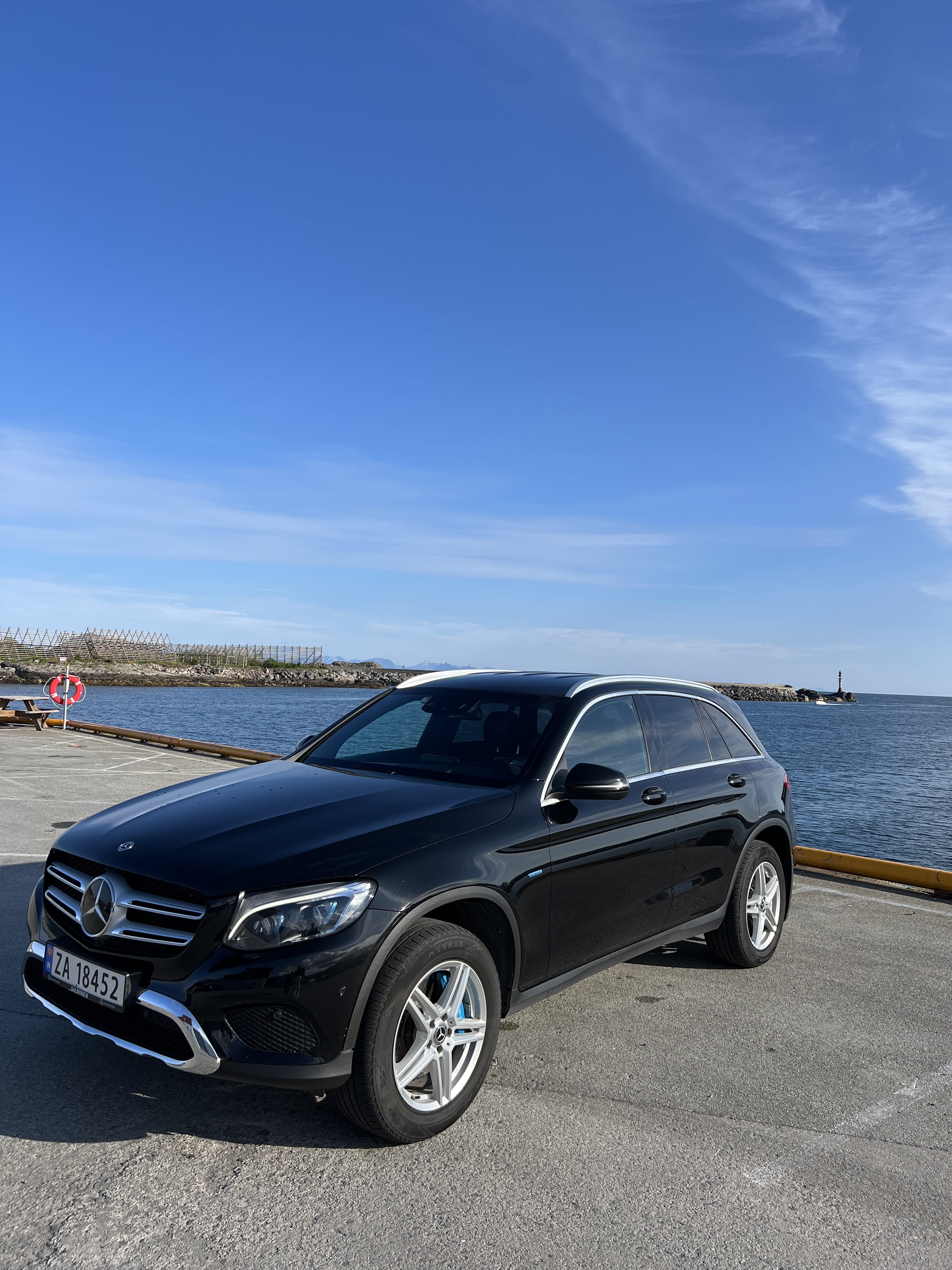 Mercedes-Benz GLC 350E 4Matic with Audio / iPod input