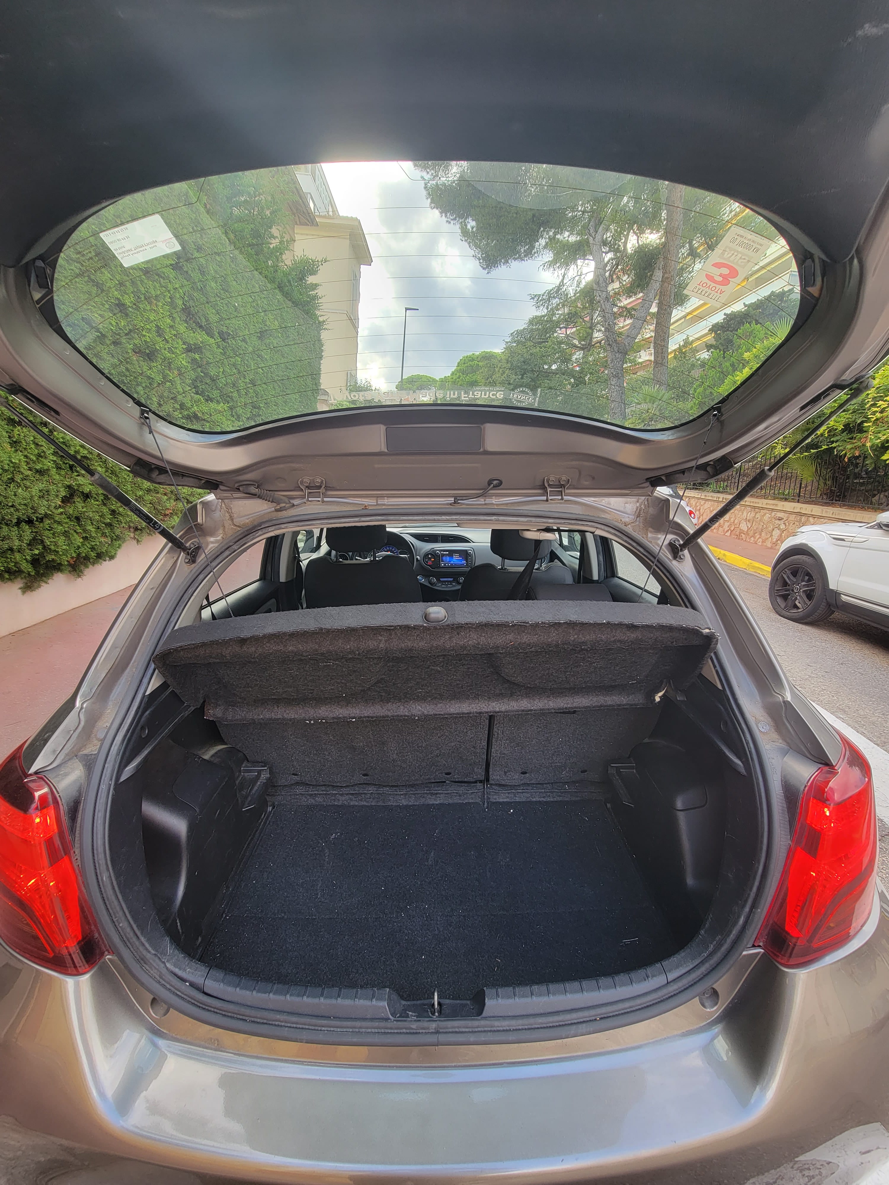 Toyota Yaris Hybride avec Entrée audio / iPod