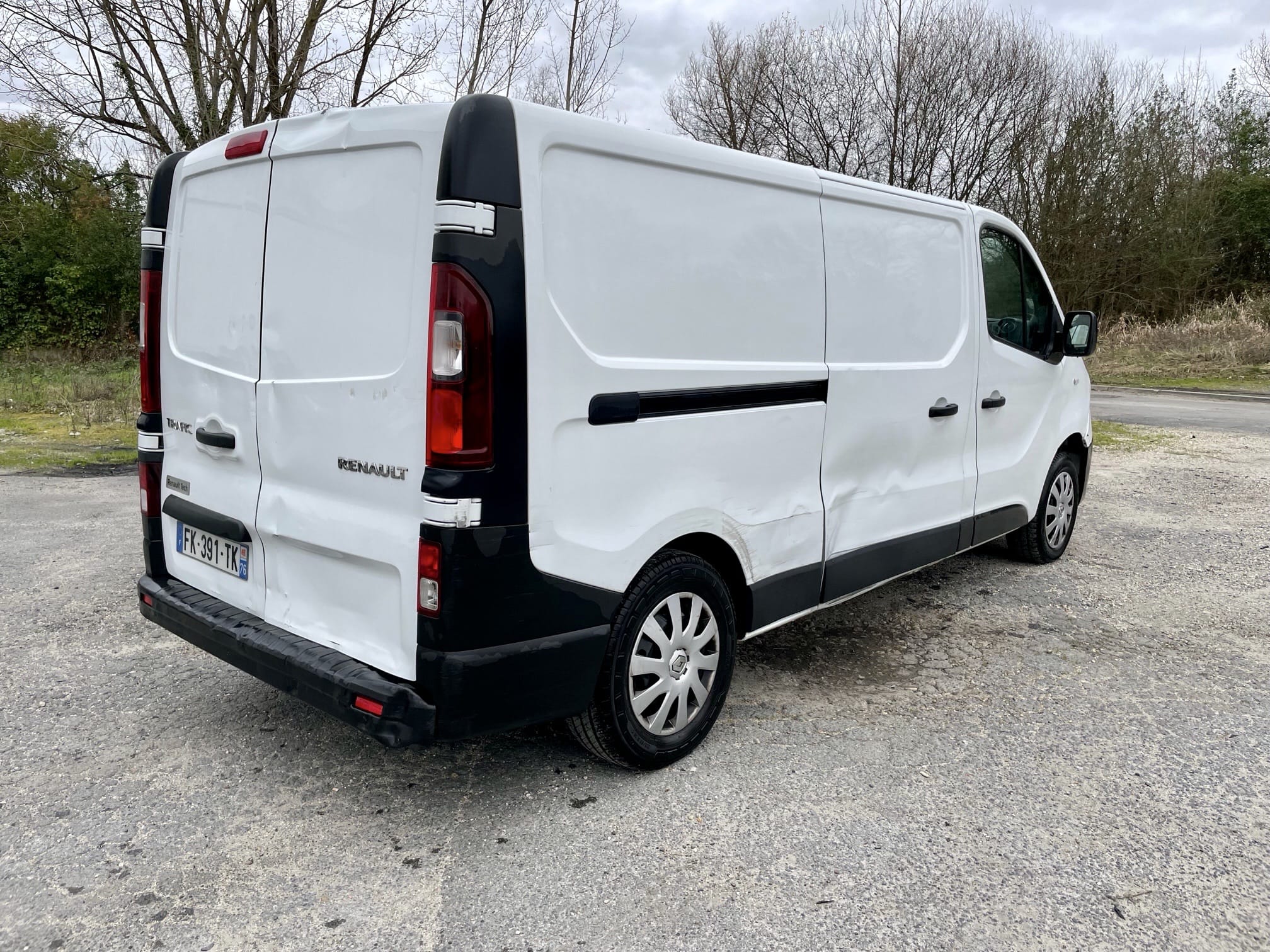 Renault Trafic  Renault Trafic L2 rallongé à louer à Bordeaux – Idéal déménagement & transport XXL ! avec GPS