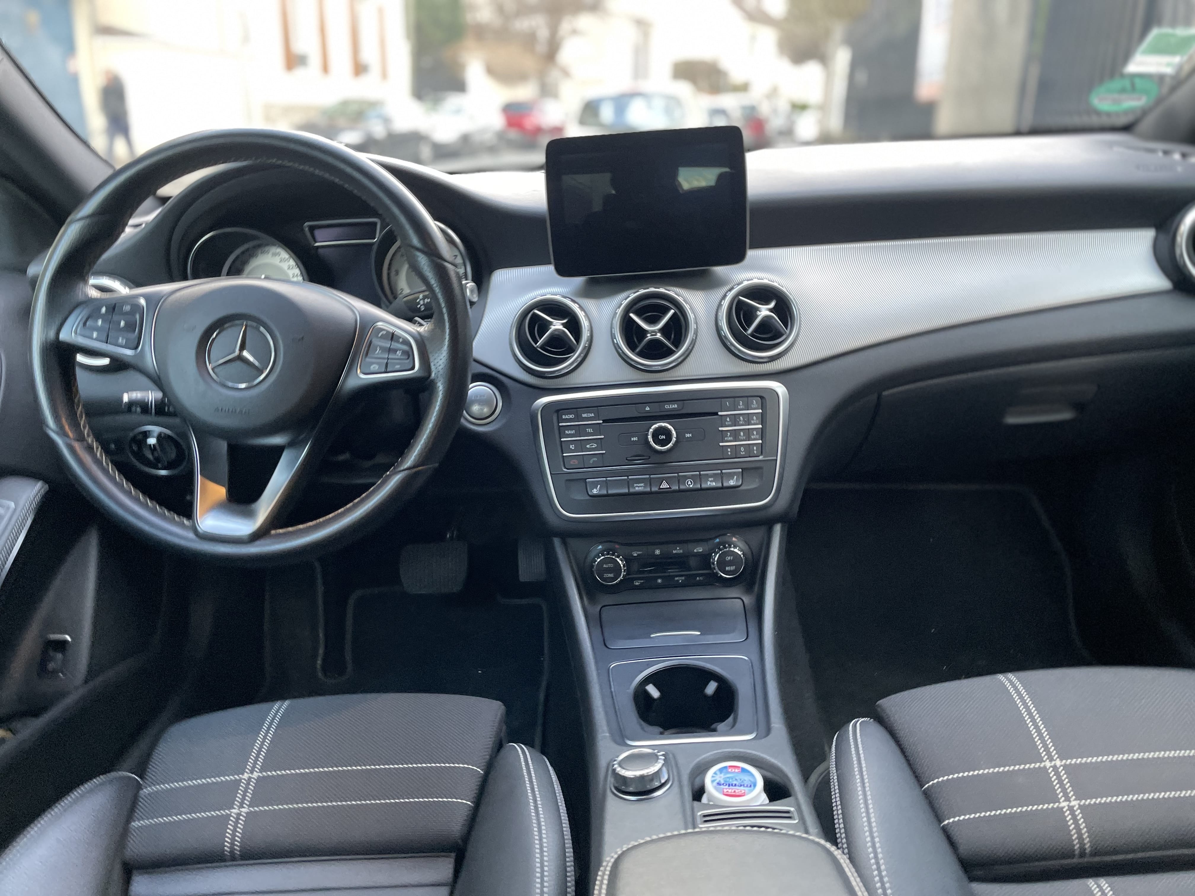Mercedes-Benz Classe GLA avec Régulateur de vitesse
