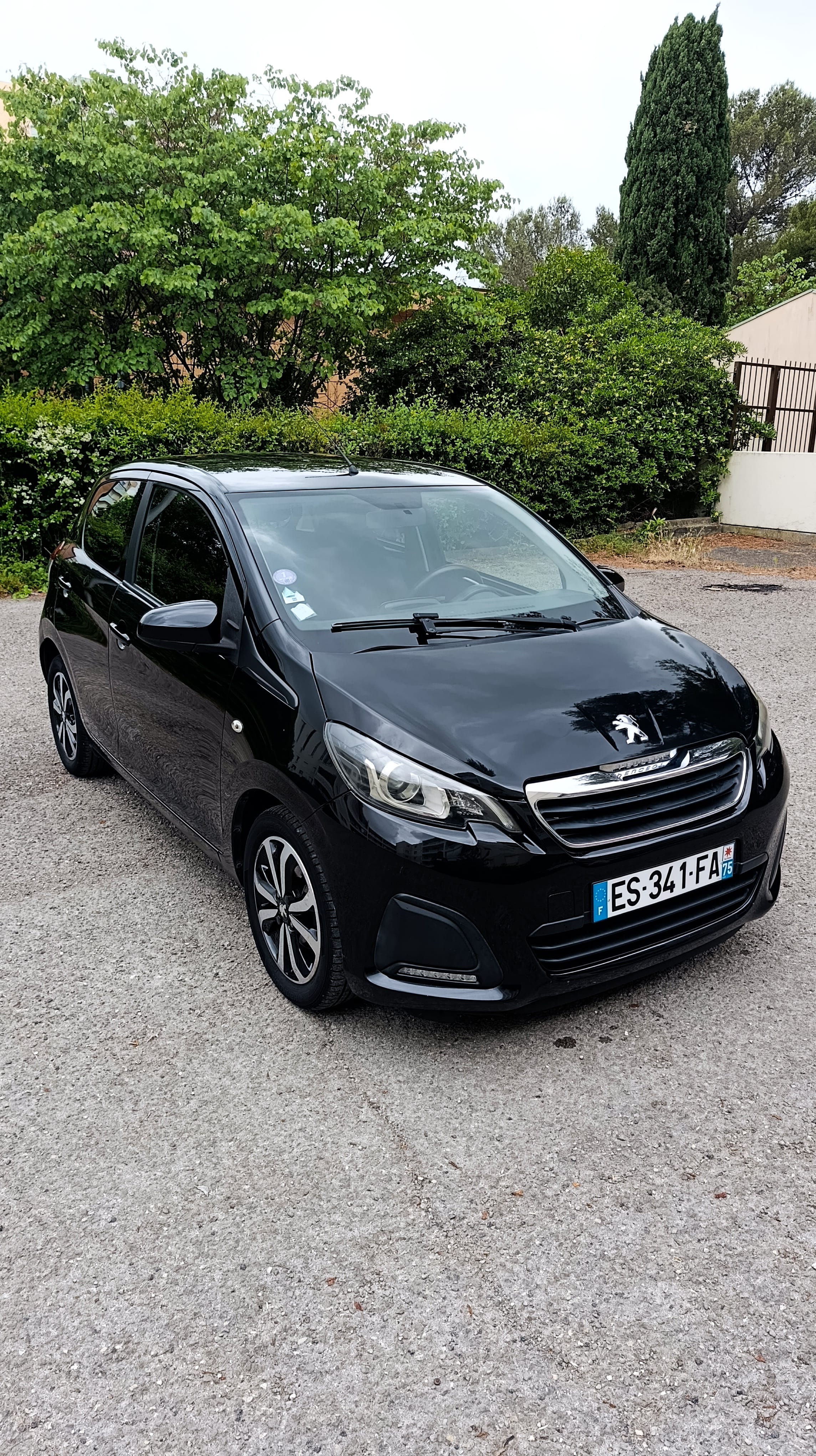 Peugeot 108 avec Port USB