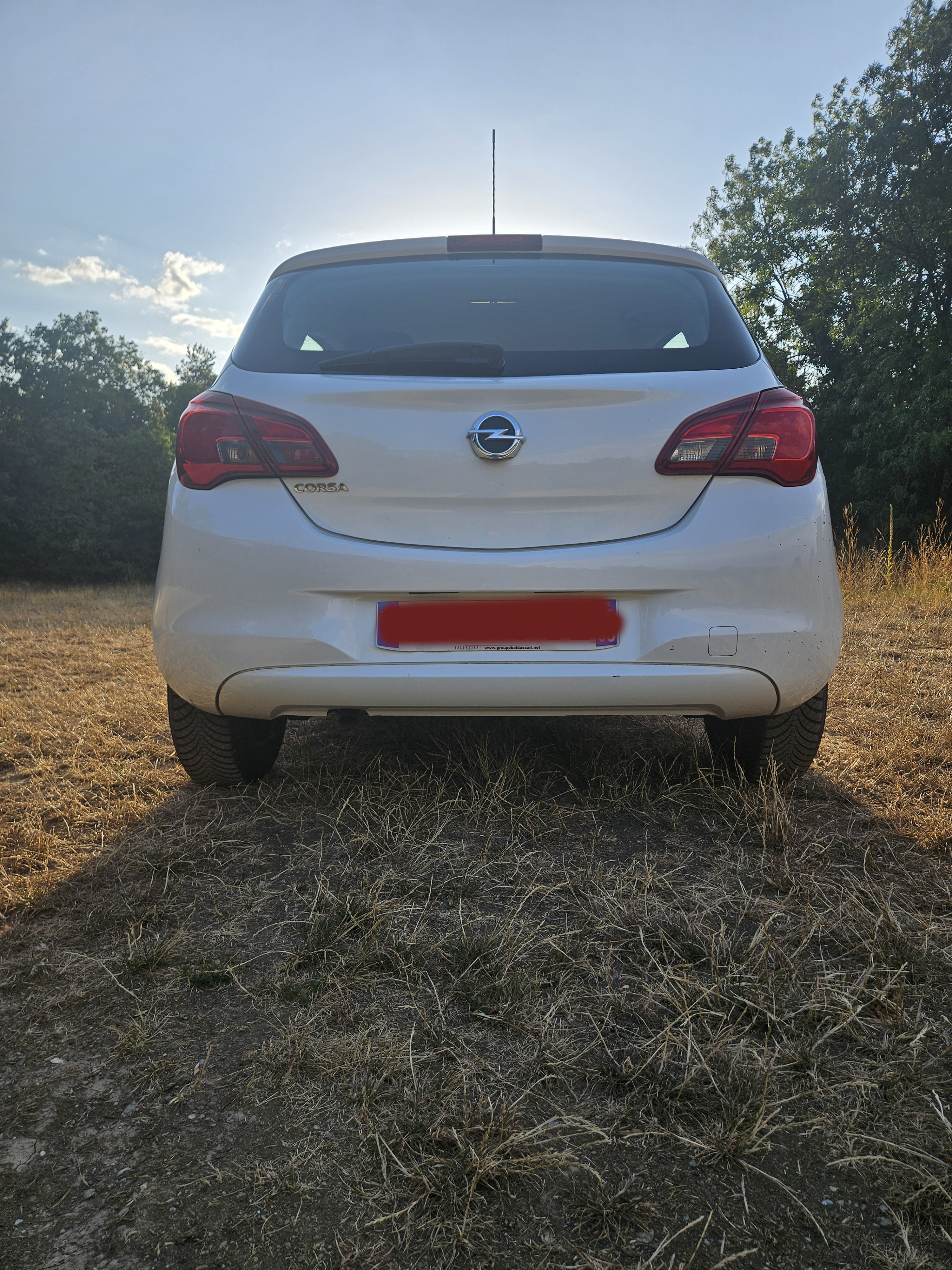 Opel Corsa avec Autoradio