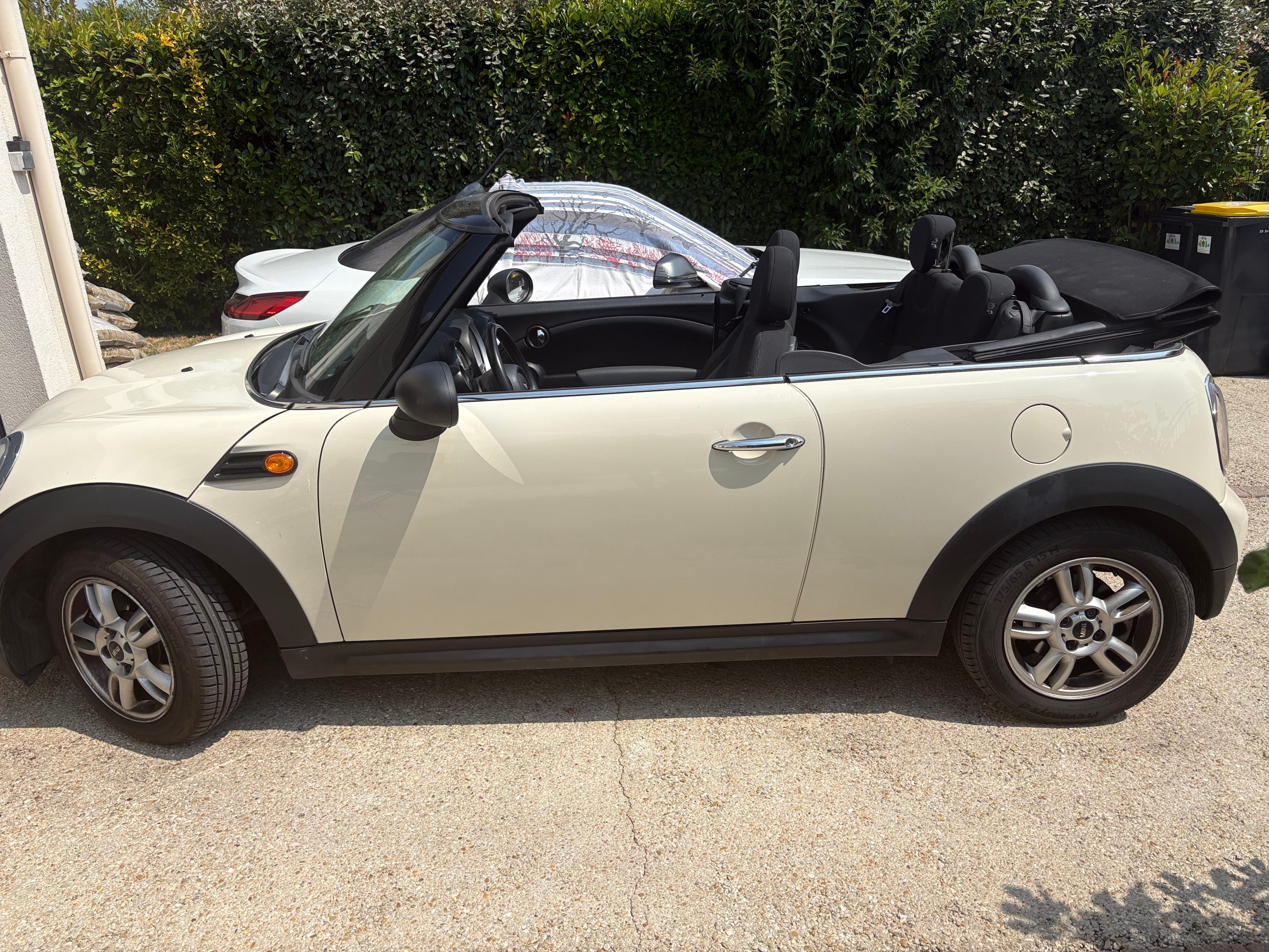 Mini Cabriolet One 98ch avec Climatisation