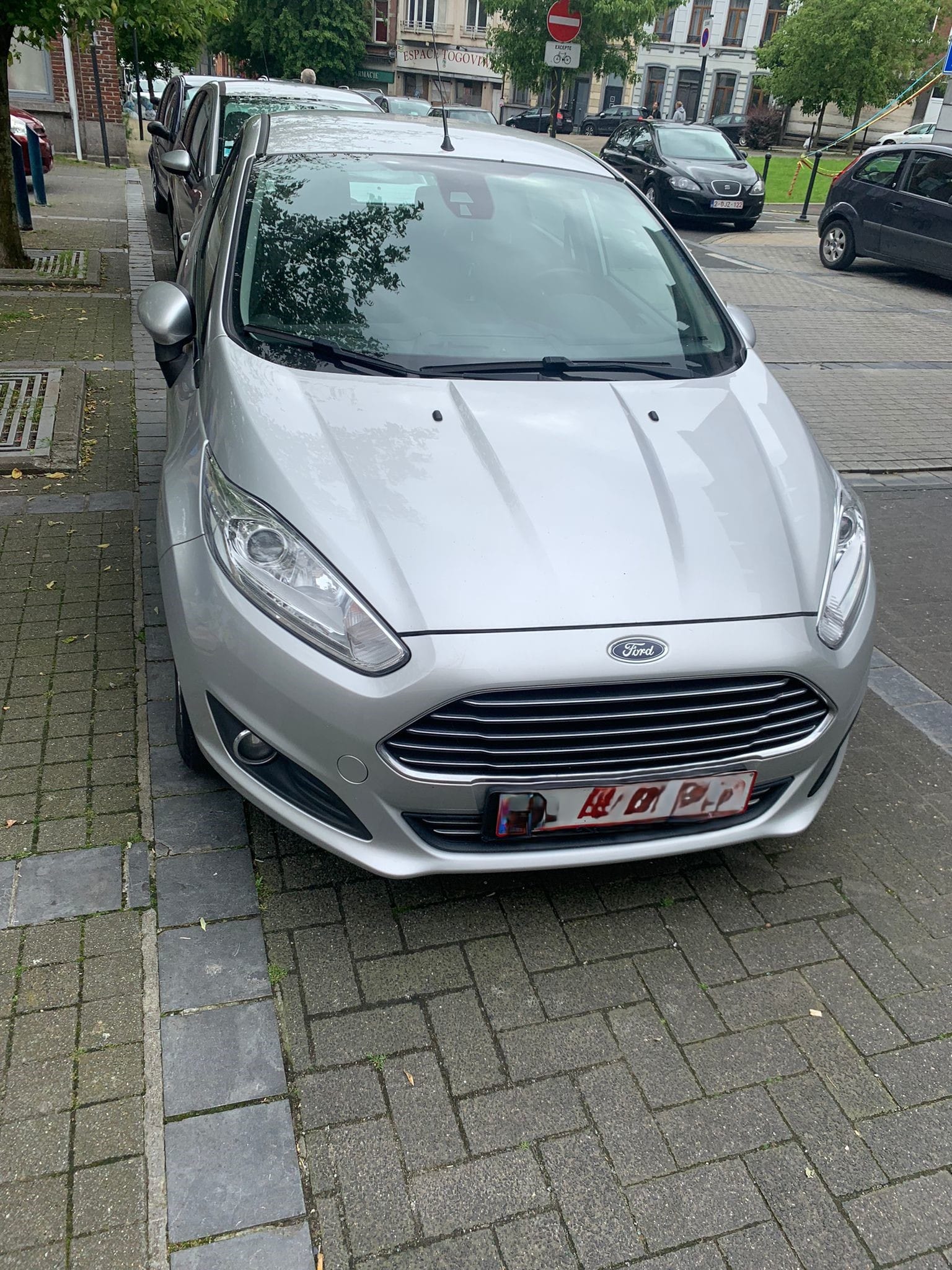 Ford Fiesta avec Climatisation
