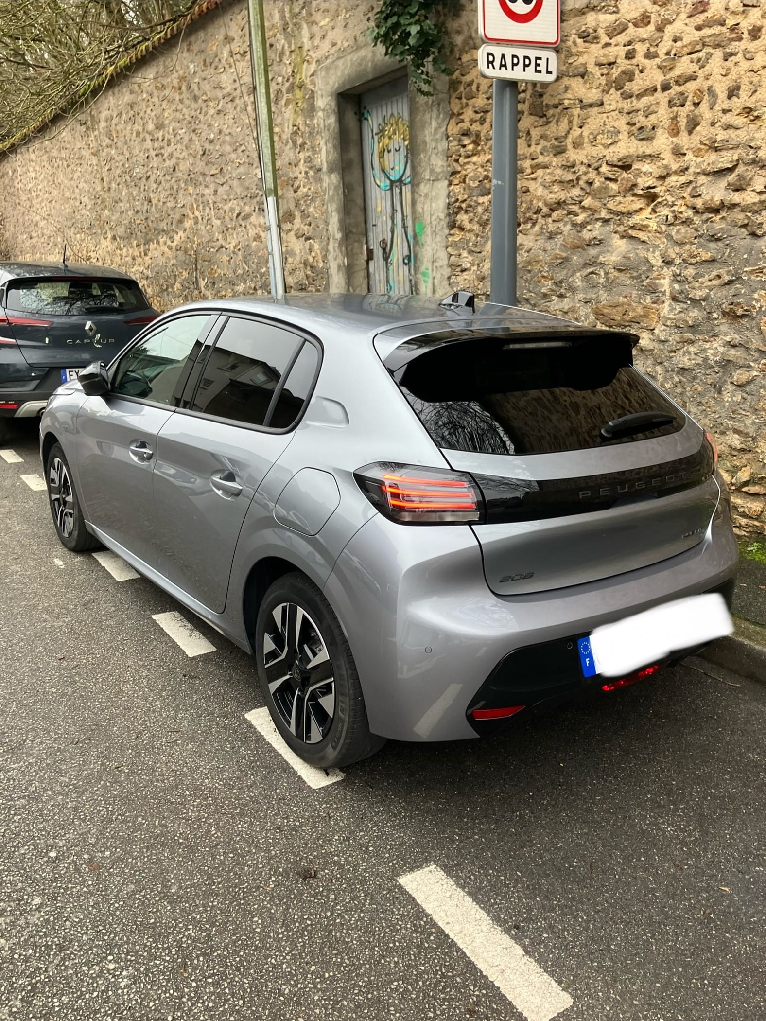 Peugeot 208 avec Caméra de recul