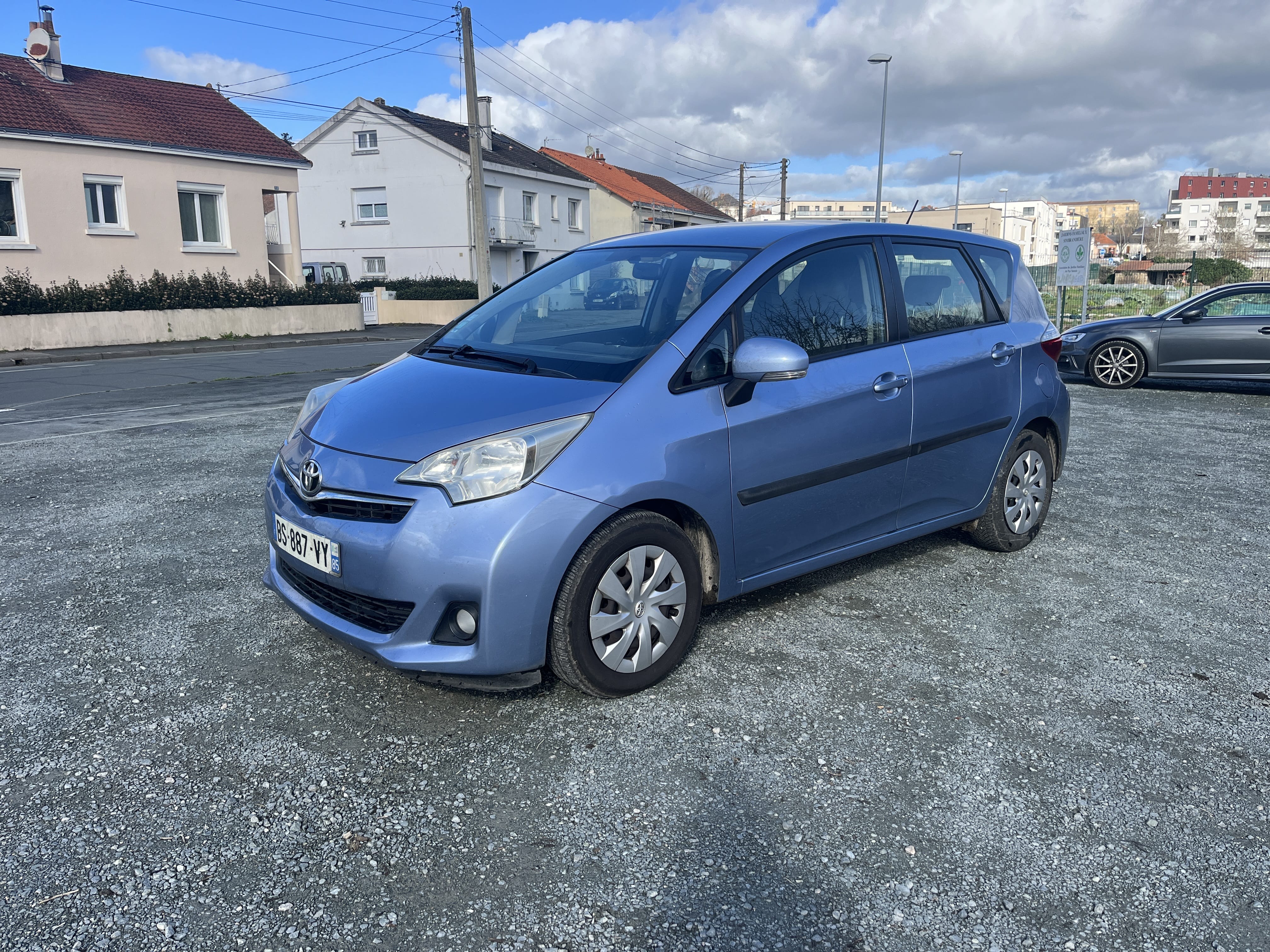 Toyota Verso-S 90 D-4D, 2011, Diesel