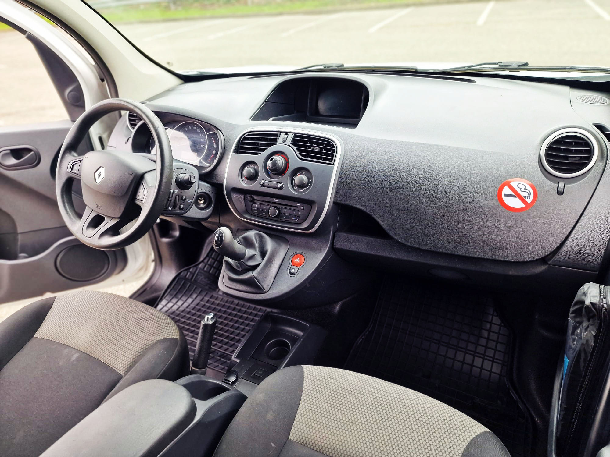 Renault Kangoo Express MAXI -PROCHE  TRAM ET BUS avec Audio Bluetooth