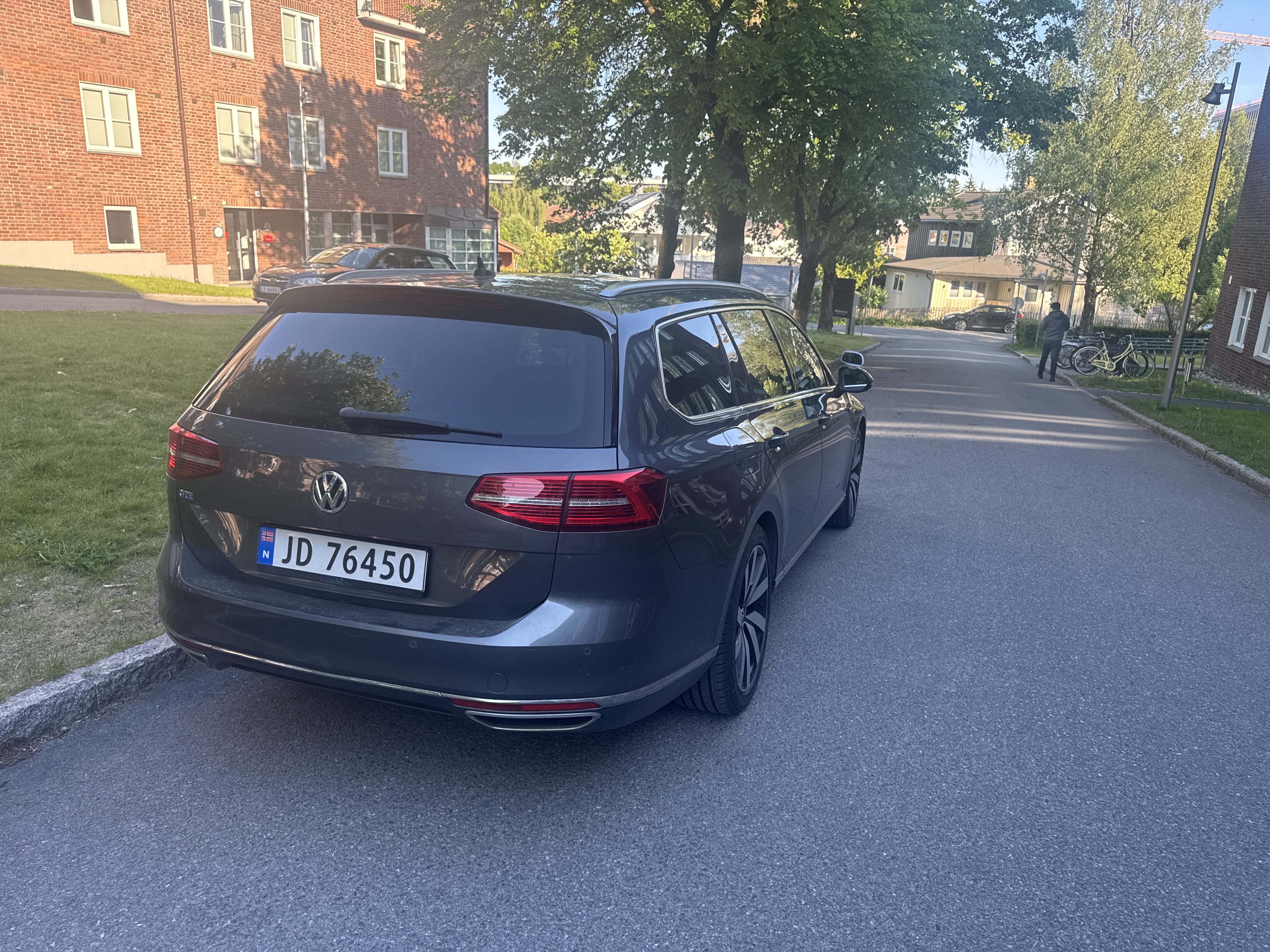 Volkswagen Passat GTE med GPS