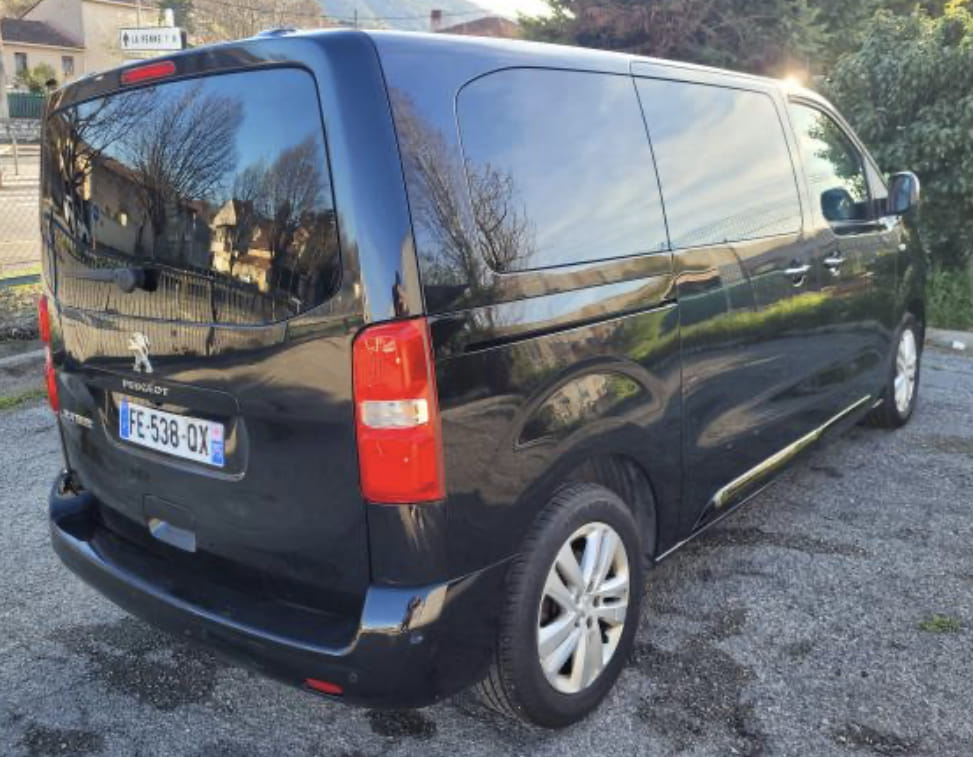 Peugeot Expert Combi Traveller minibus avec GPS
