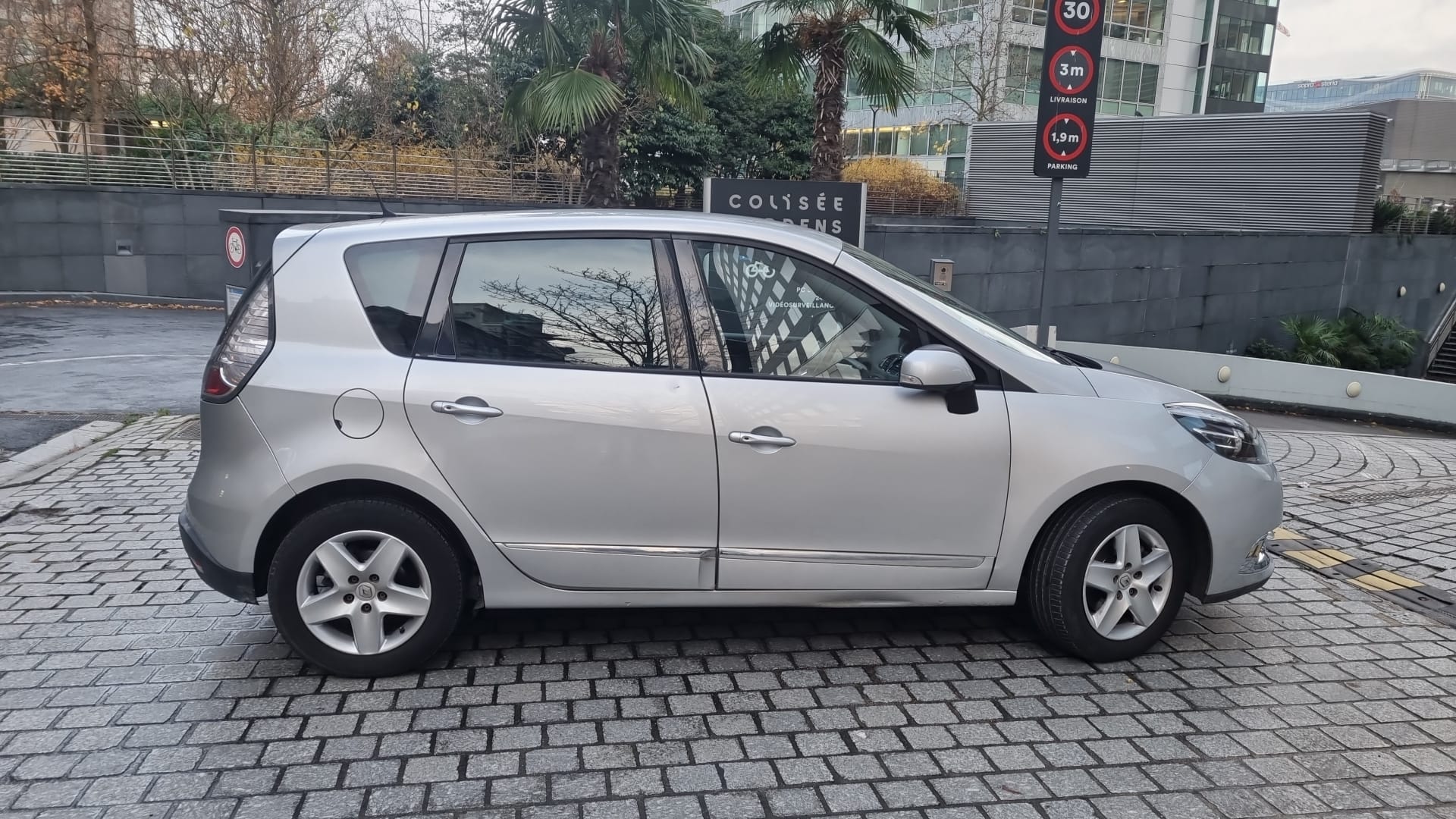 Renault Scenic 1.5 DCI avec Climatisation