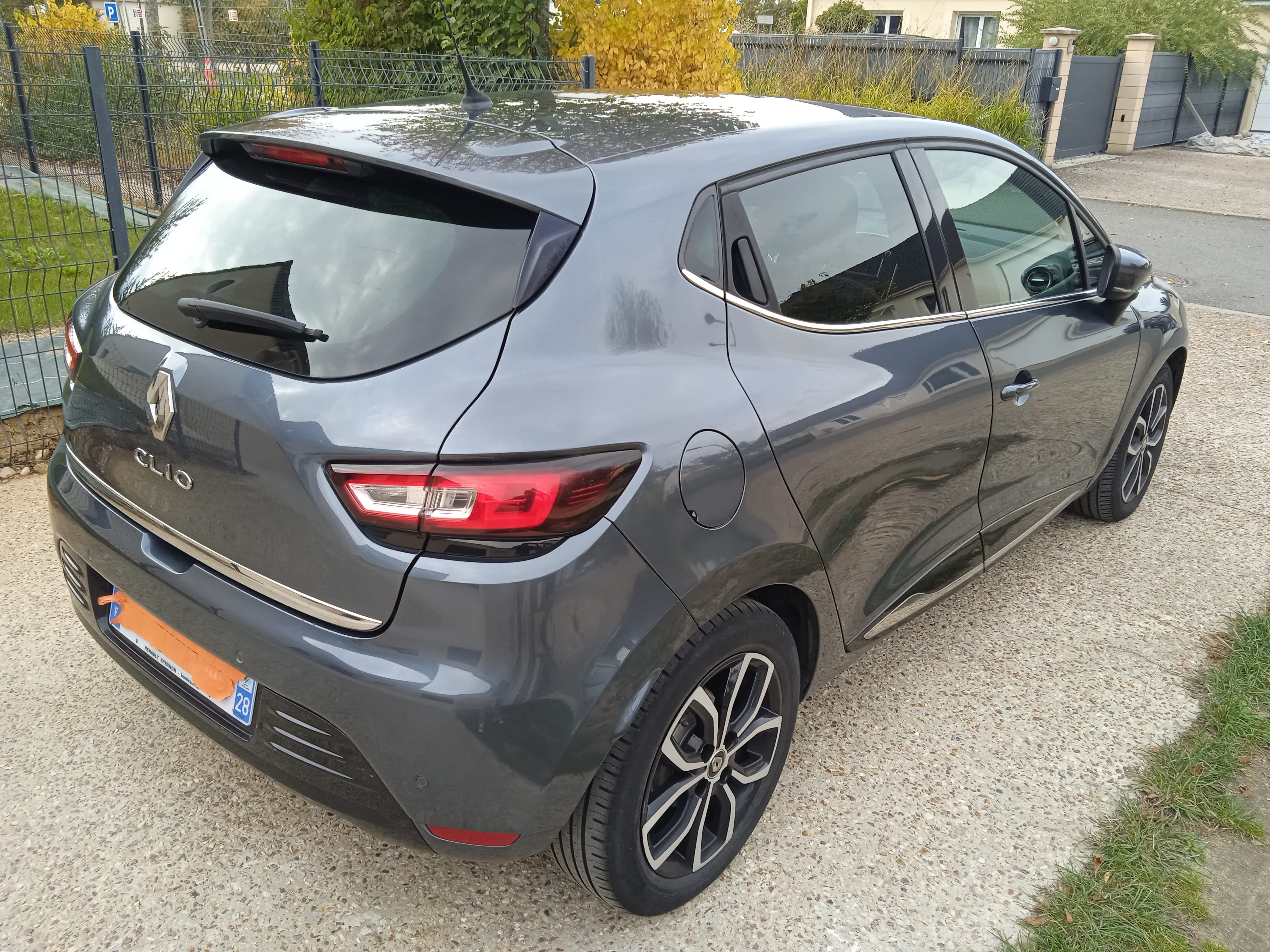Renault Clio avec GPS