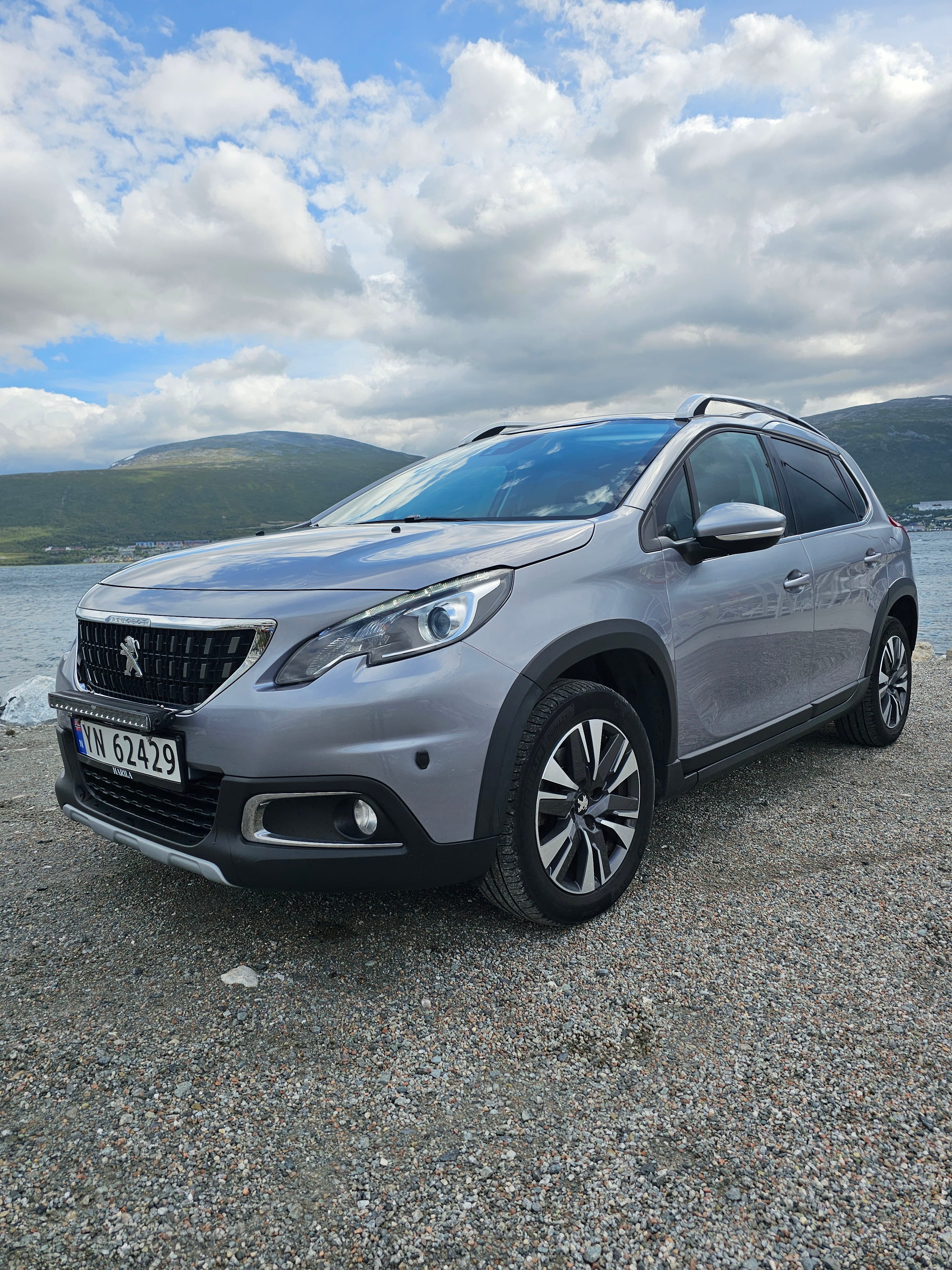 Peugeot 2008 Allure 1.2 PureTech 110 Hk Aut., 2017, Blyfri 95, Automatik