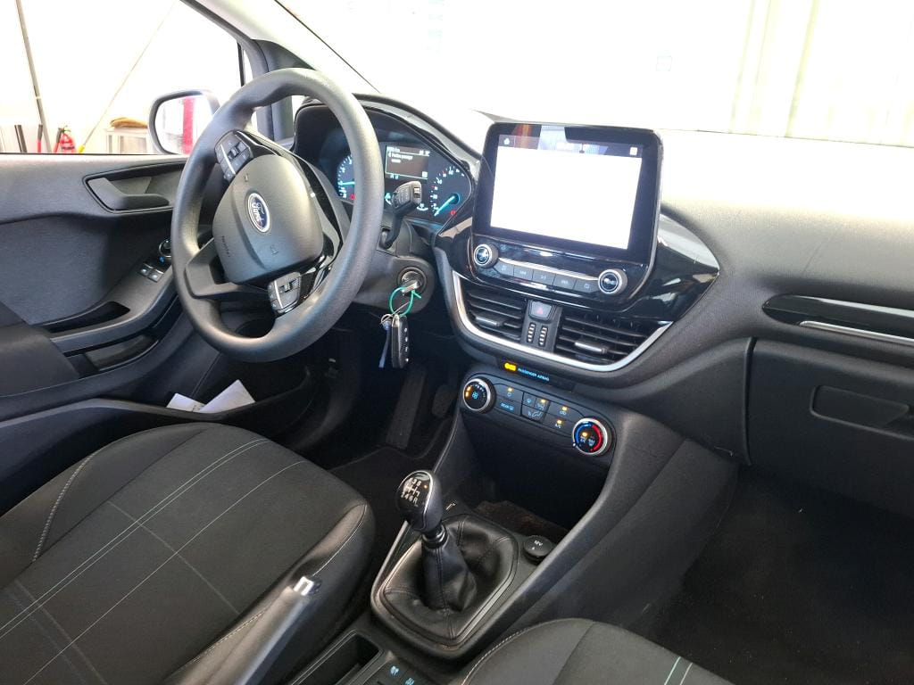 Ford Fiesta avec GPS