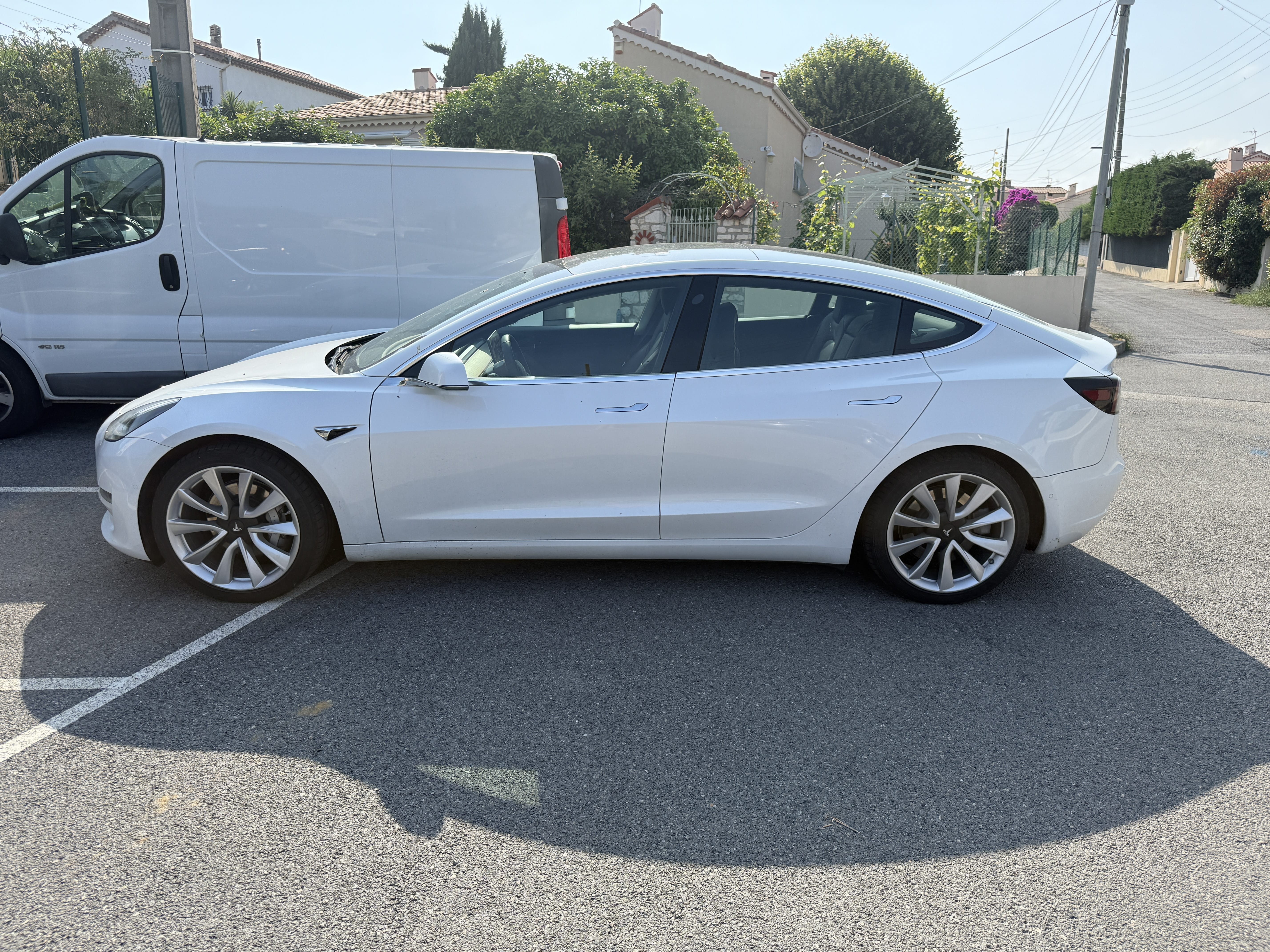 Tesla Model 3 Long Range avec Climatisation