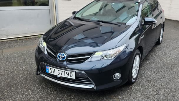 Toyota Auris Touring Sports 1,8 stasjonsvogn, Bensin, Automat, perfekt for korte og lange kjøreturer., 2014, Blyfri 95 / Elektrisk (hybrid), automatisk