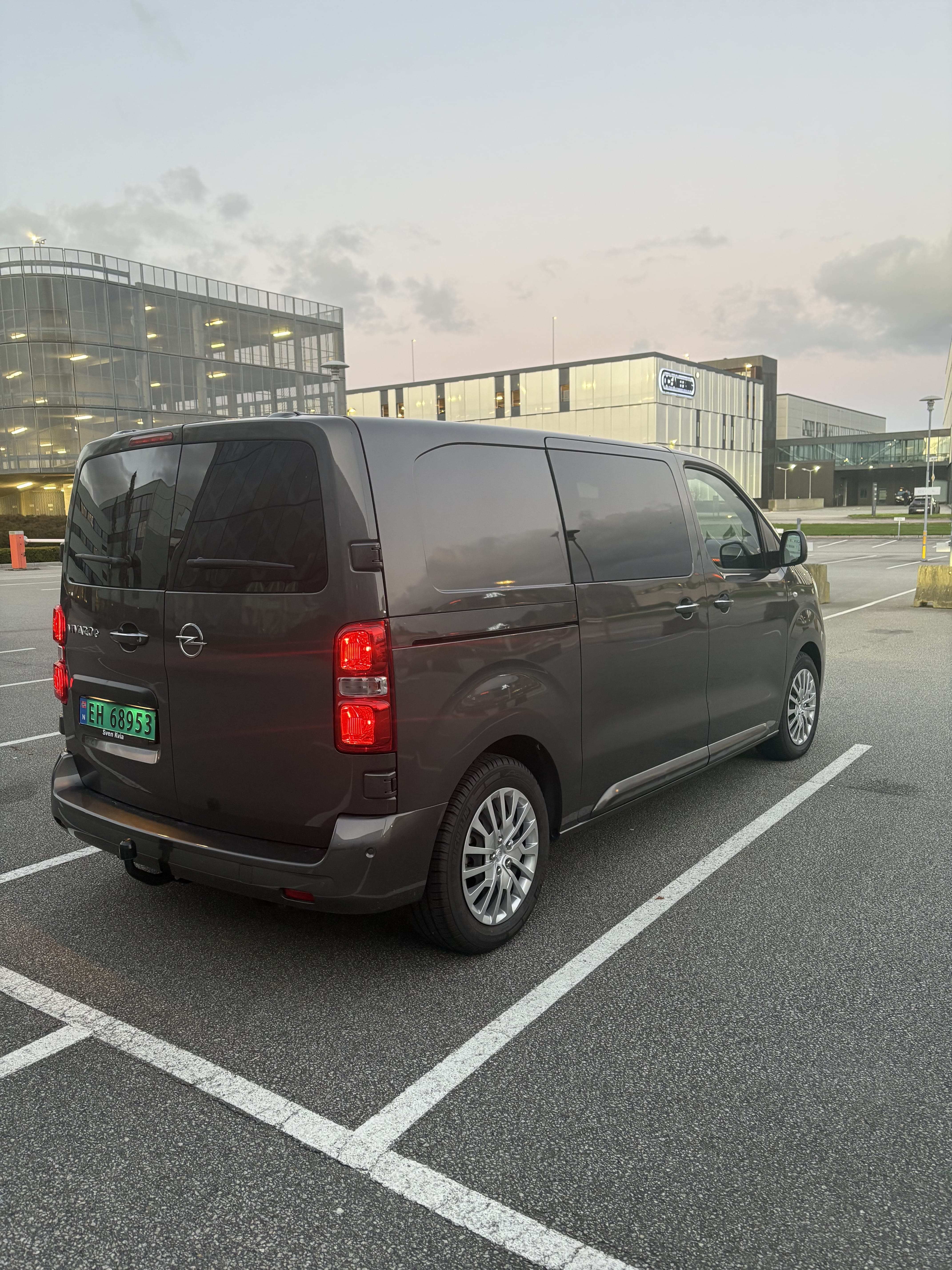 Opel Vivaro, 2024, Electric, automatic