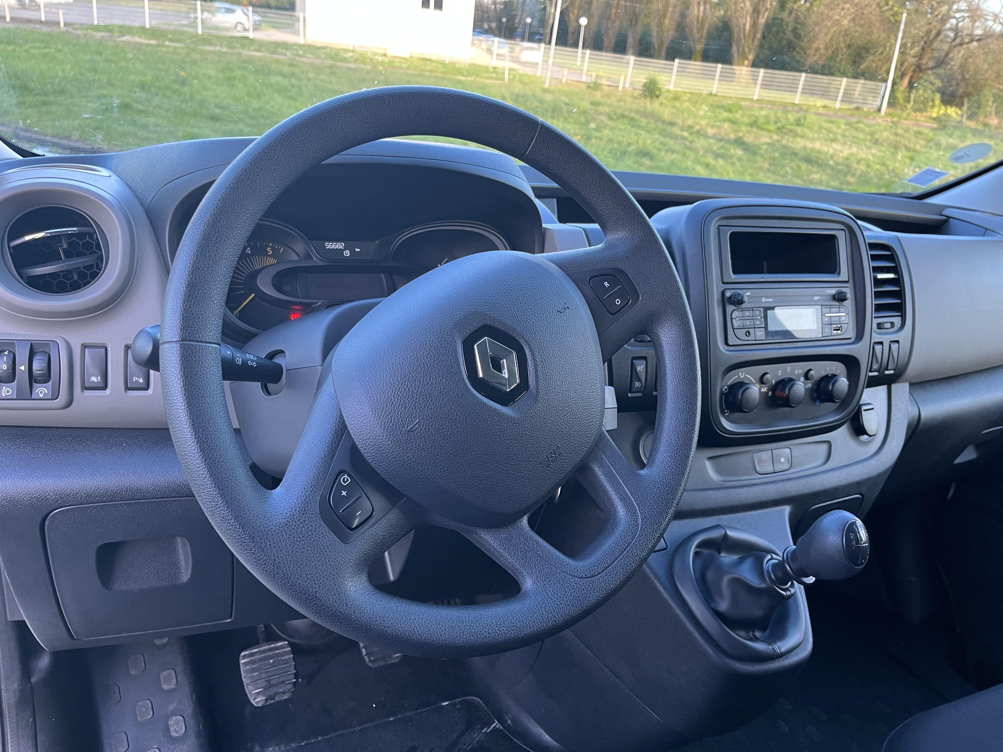 Renault Trafic Passenger 9 places avec Chaines