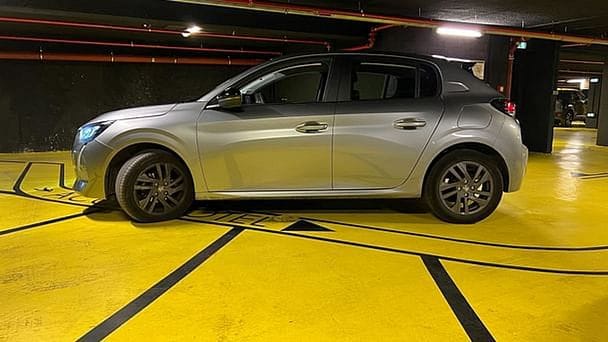 Peugeot 208 avec Caméra de recul